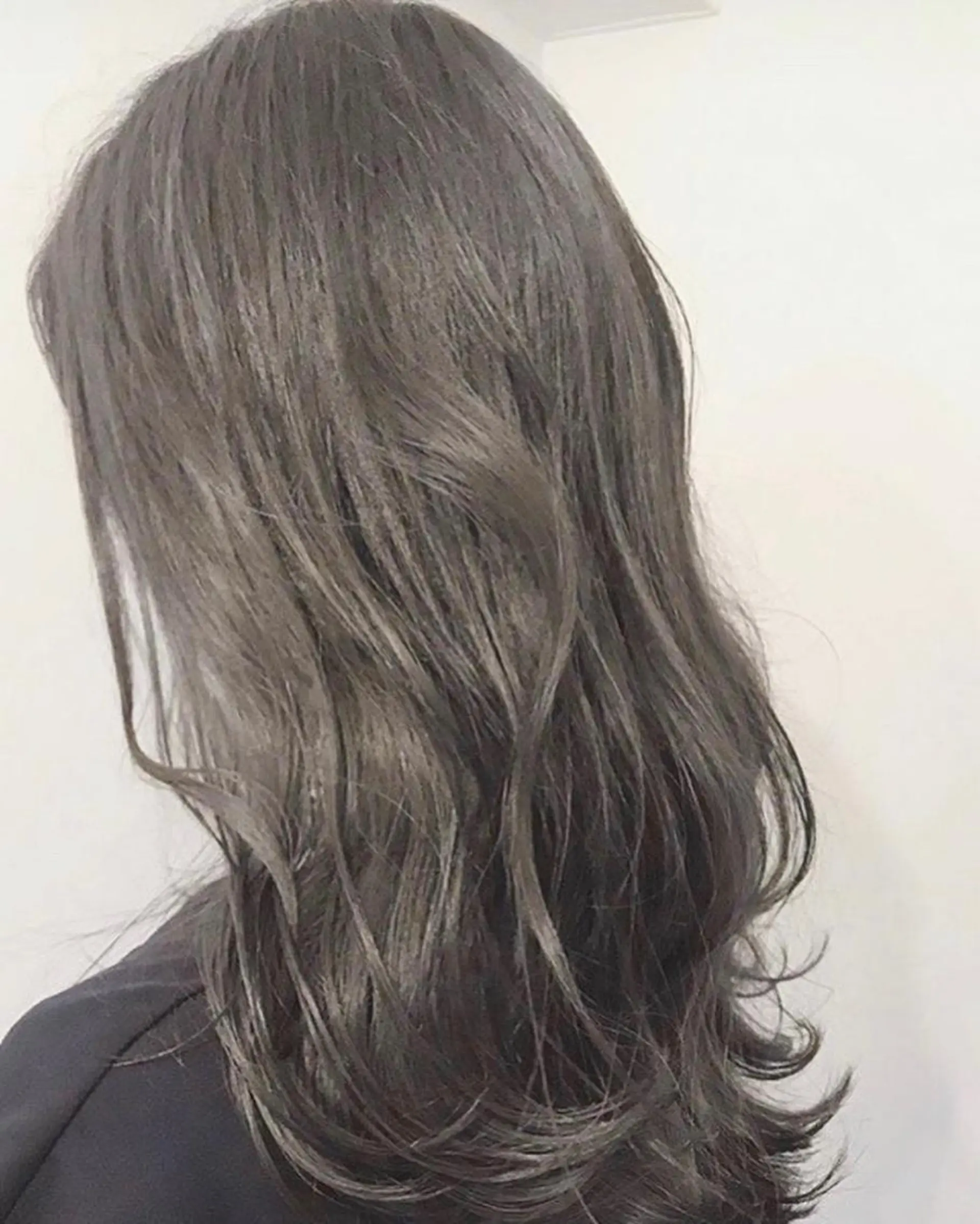 セミロング salowin 原宿店所属・髪質改善ULTOWA 縮毛矯正モリムラのヘアスタイル
