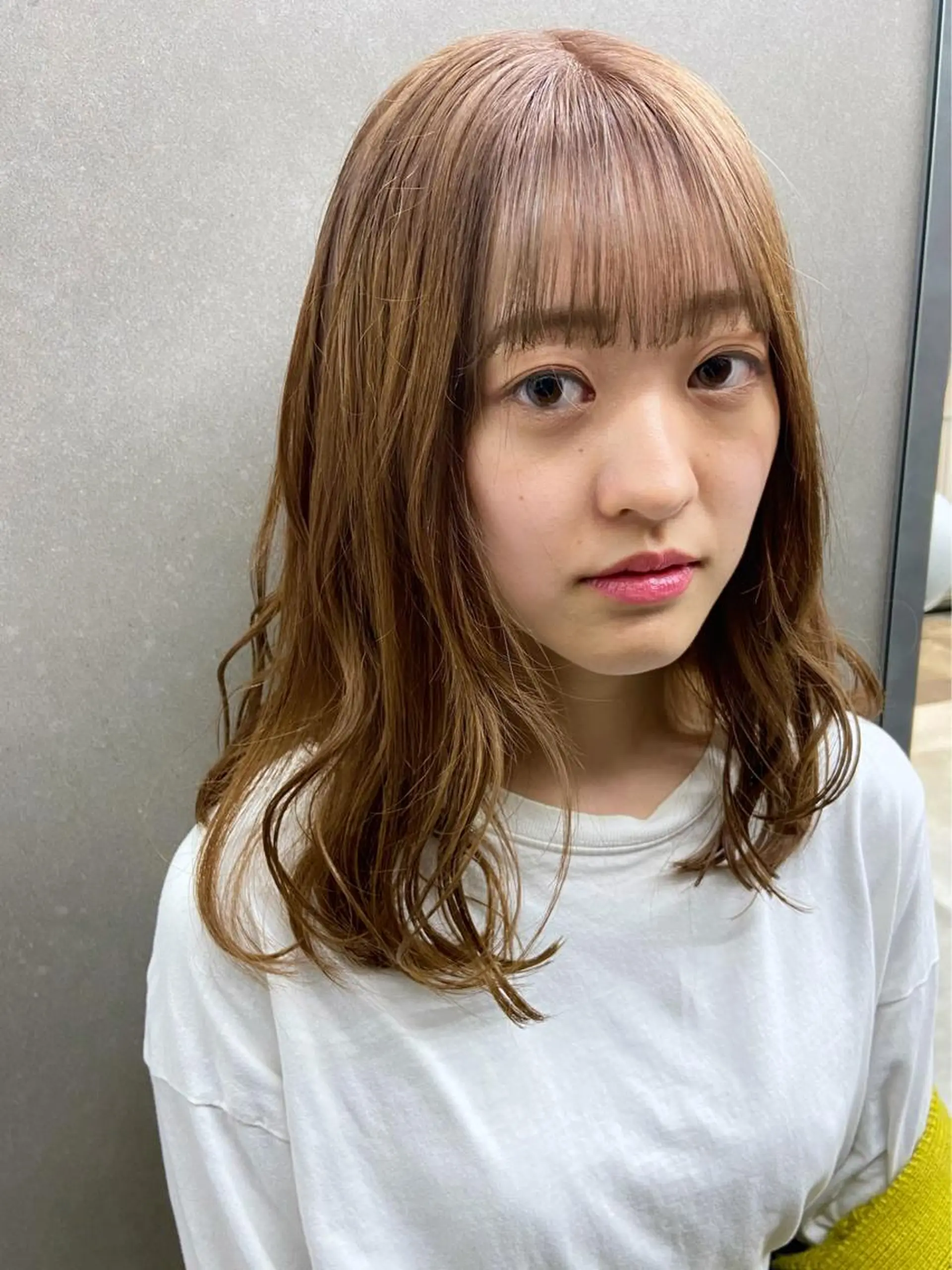 セミロング 淺谷 美紀のヘアスタイル