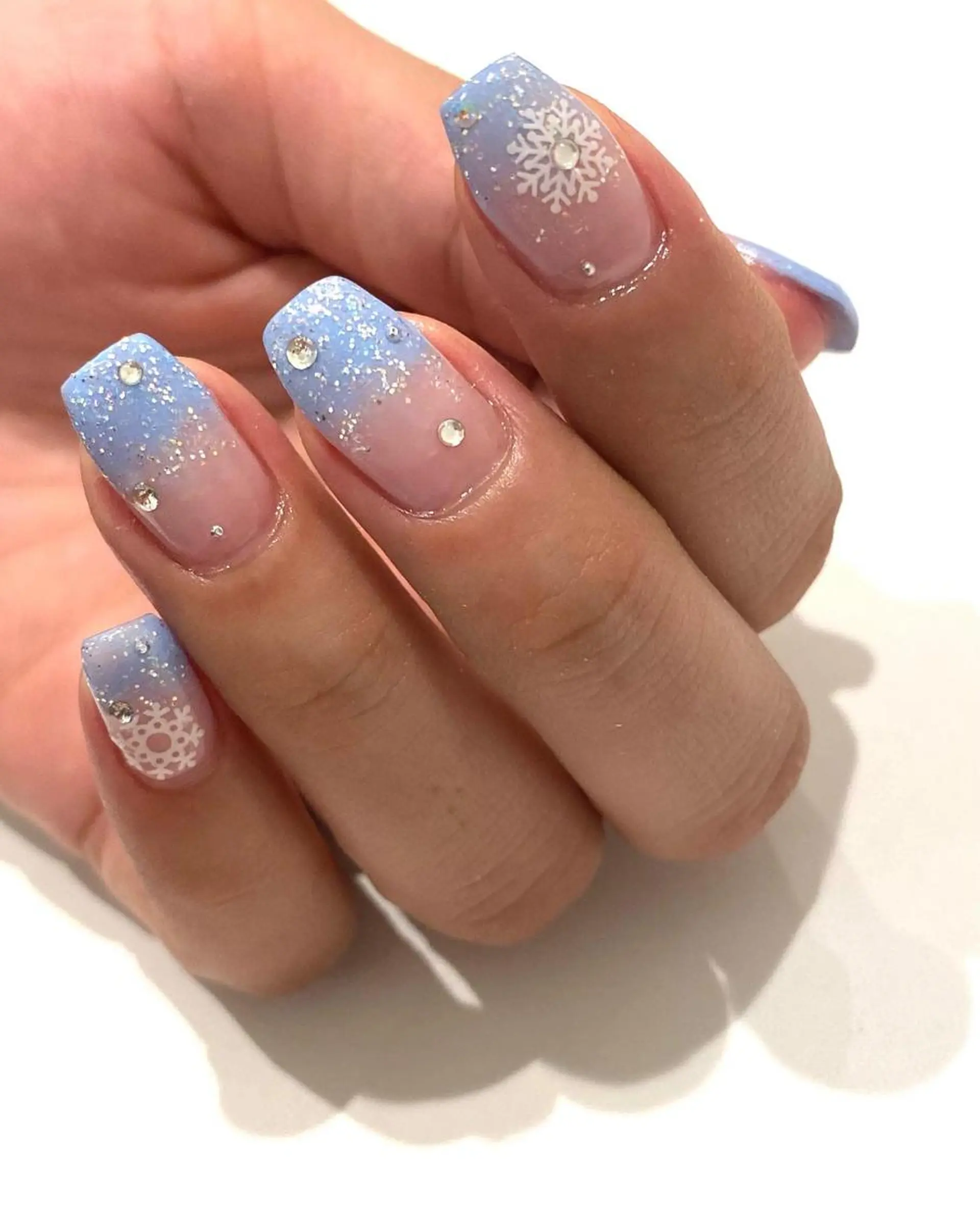 ネイル 冬ネイル ハンドネイル Ann. nail.tokyo所属・Ann nailのネイルデザイン