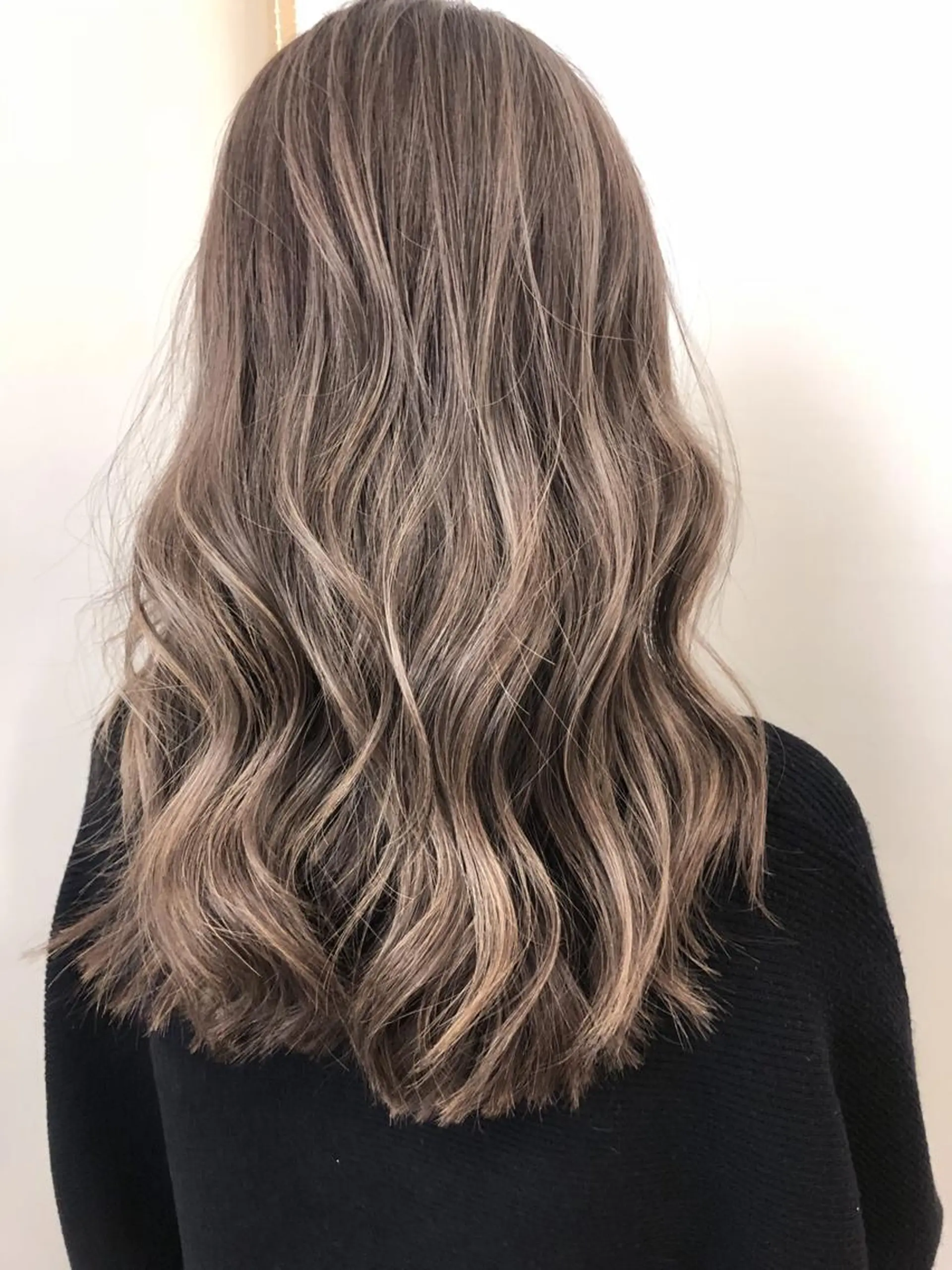 セミロング カラー ベージュカラー ショコラベージュ ハイライトカラー ハイライト WONK. ウォンク 心斎橋のヘアスタイル