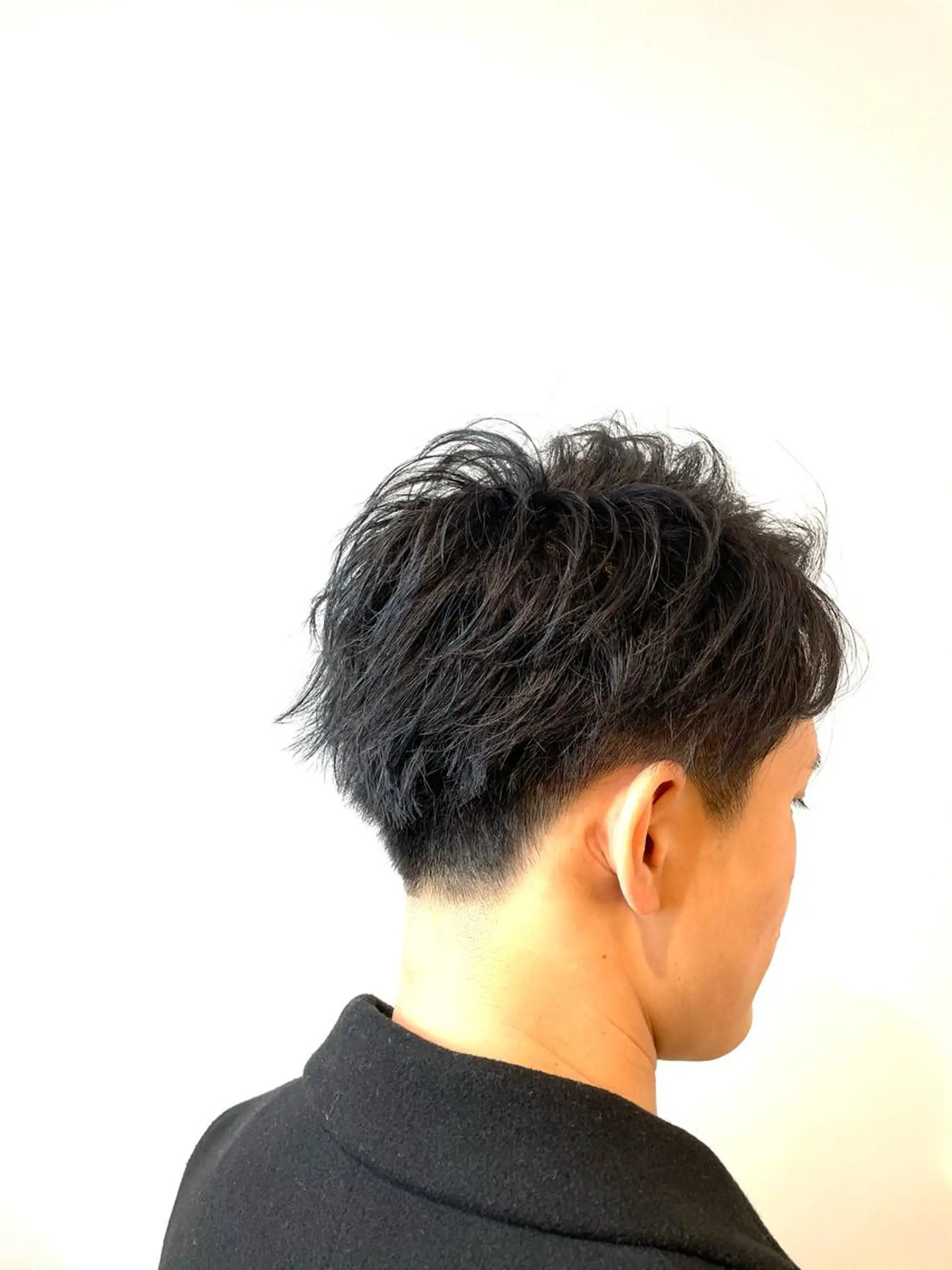 ショート メンズ ショートヘア カット IwAsh中山所属・✂︎中山ブリーチ・ パーマ✂︎露木智也のヘアスタイル