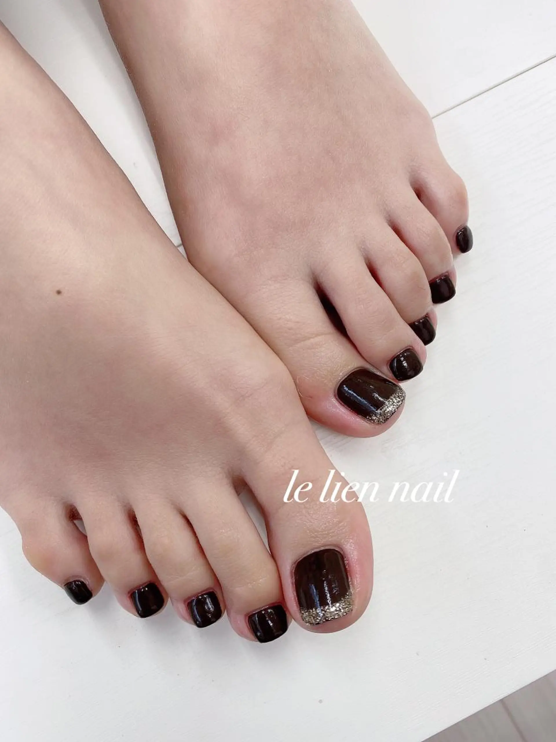 ネイル キラキラネイル ラメ(グリッター) 冬ネイル フットネイル le lien nailのネイルデザイン