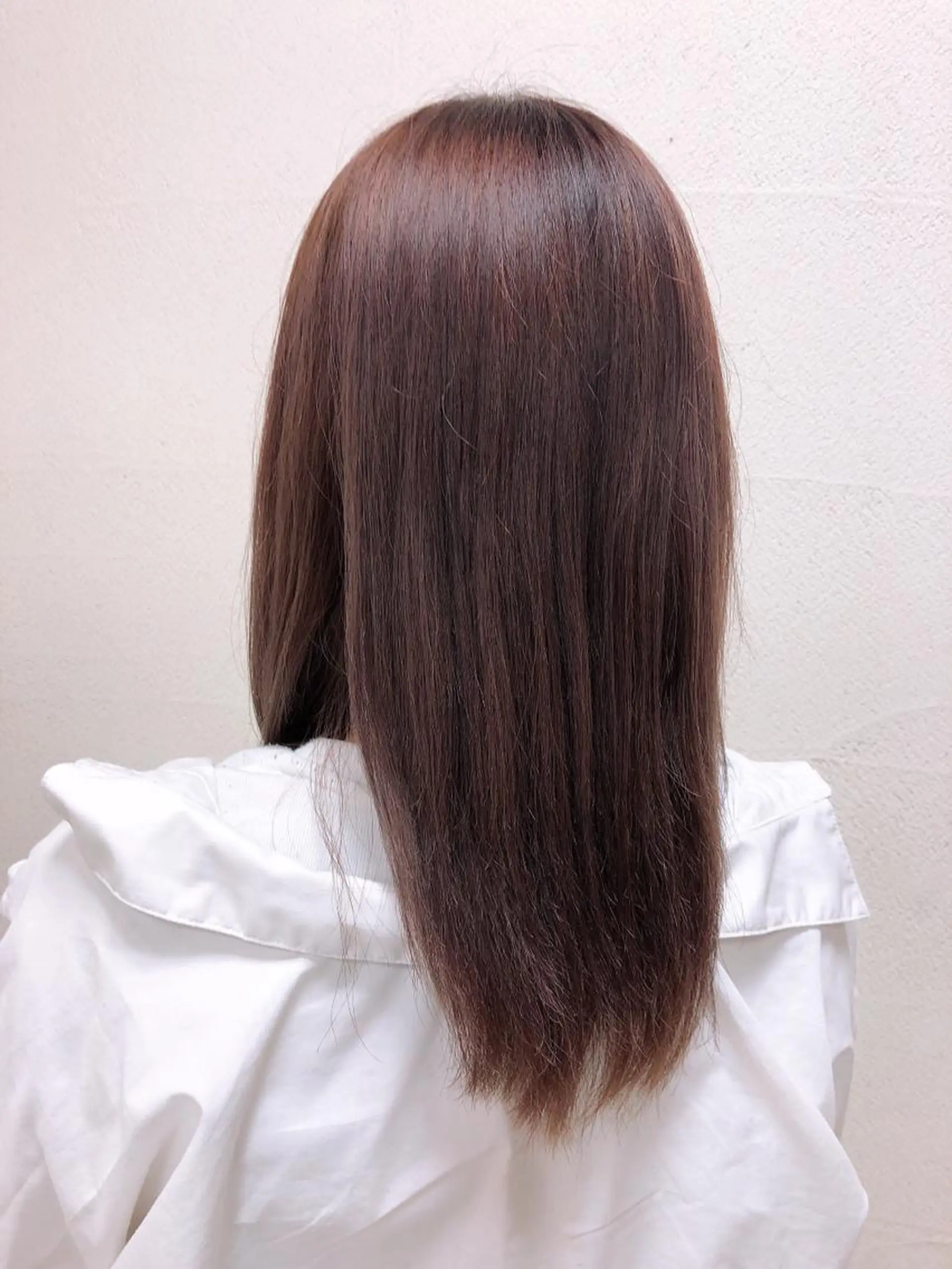 セミロング カット 阿部 美咲のヘアスタイル