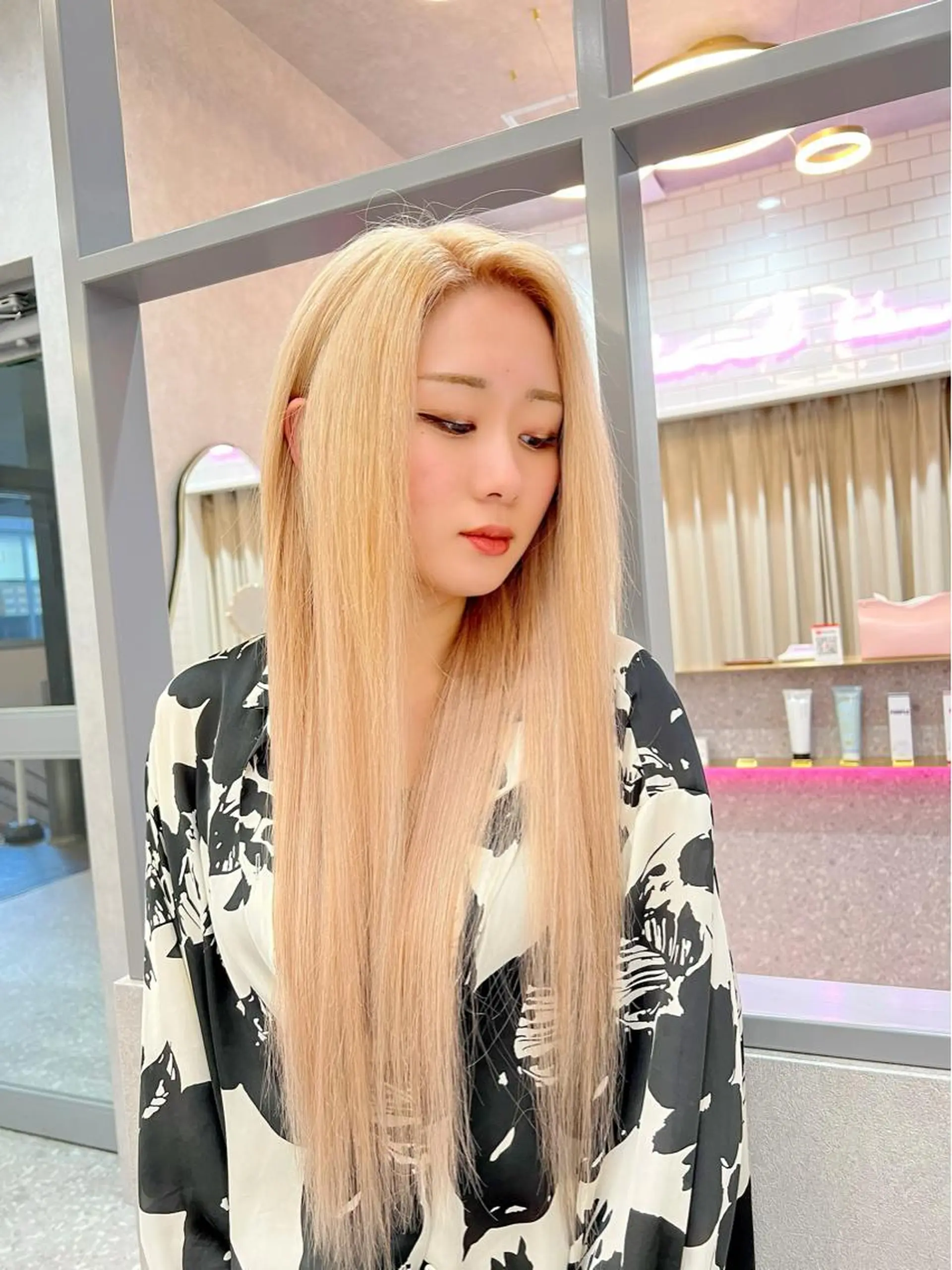 ロング カラー ヘアアレンジ ヘアカラー エクステ ARIA💎縮毛矯正 ブリーチ💎複雑履歴のヘアスタイル