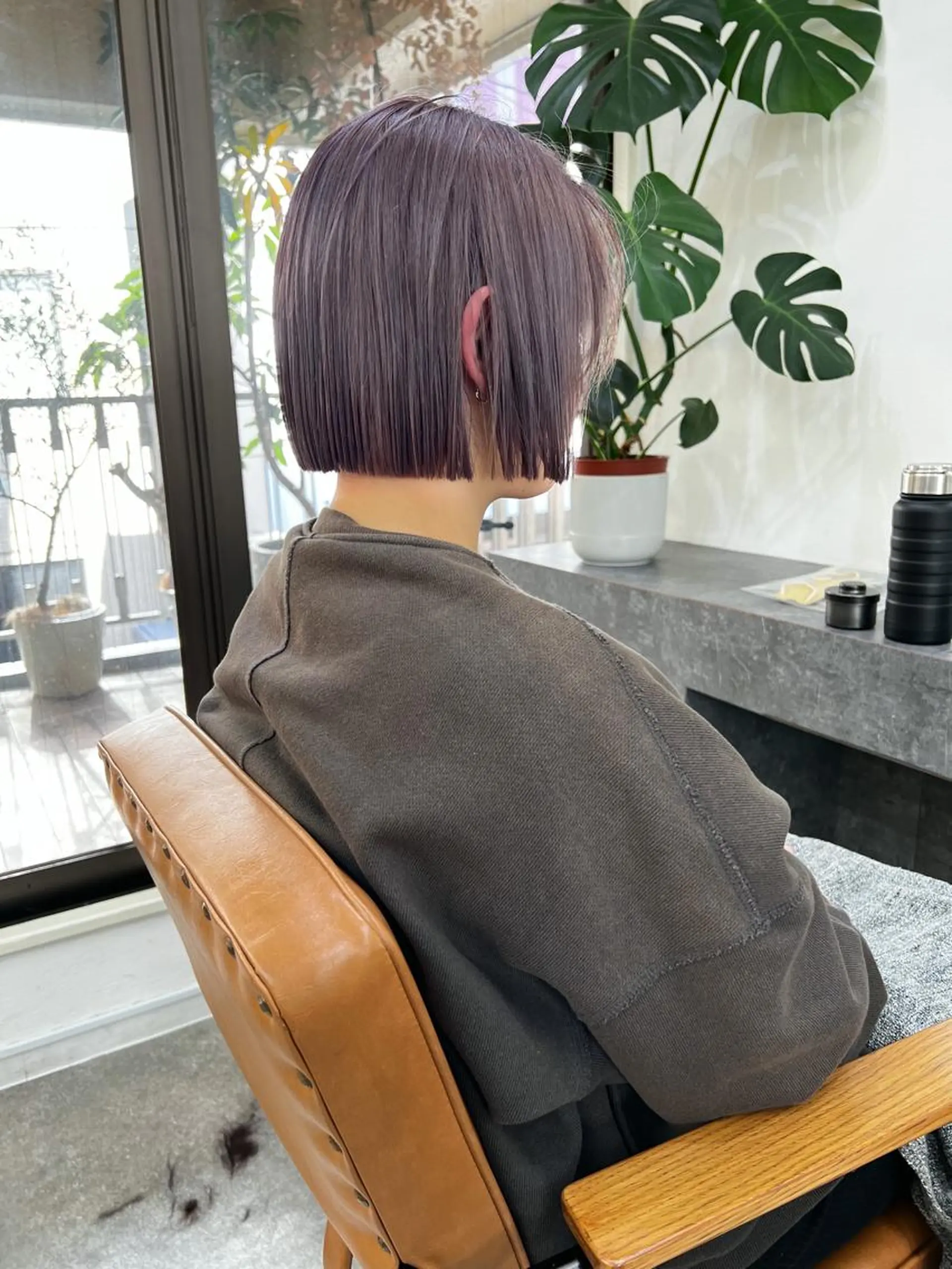 ミディアム カラー ヘアカラー トリートメント 顔周りレイヤー/韓国 ブリーチminamiのヘアスタイル