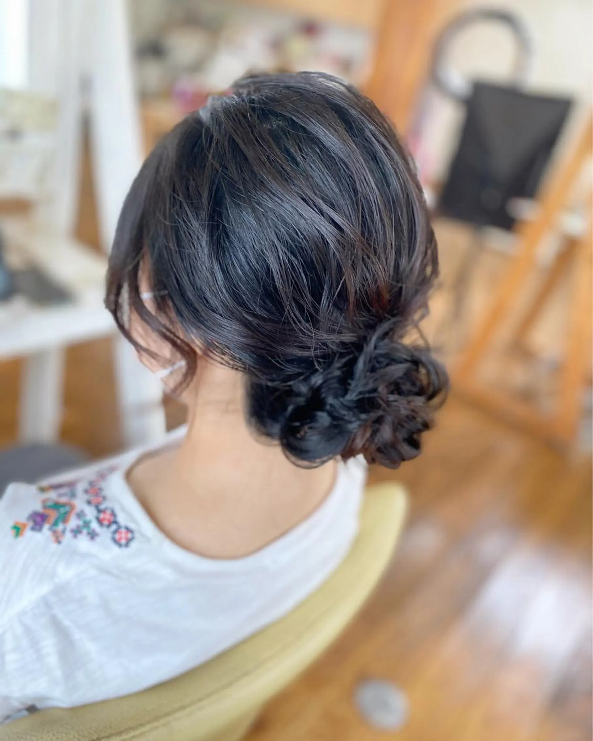 ミディアム ヘアアレンジ ヘアセット 荒木 ひろかのヘアスタイル