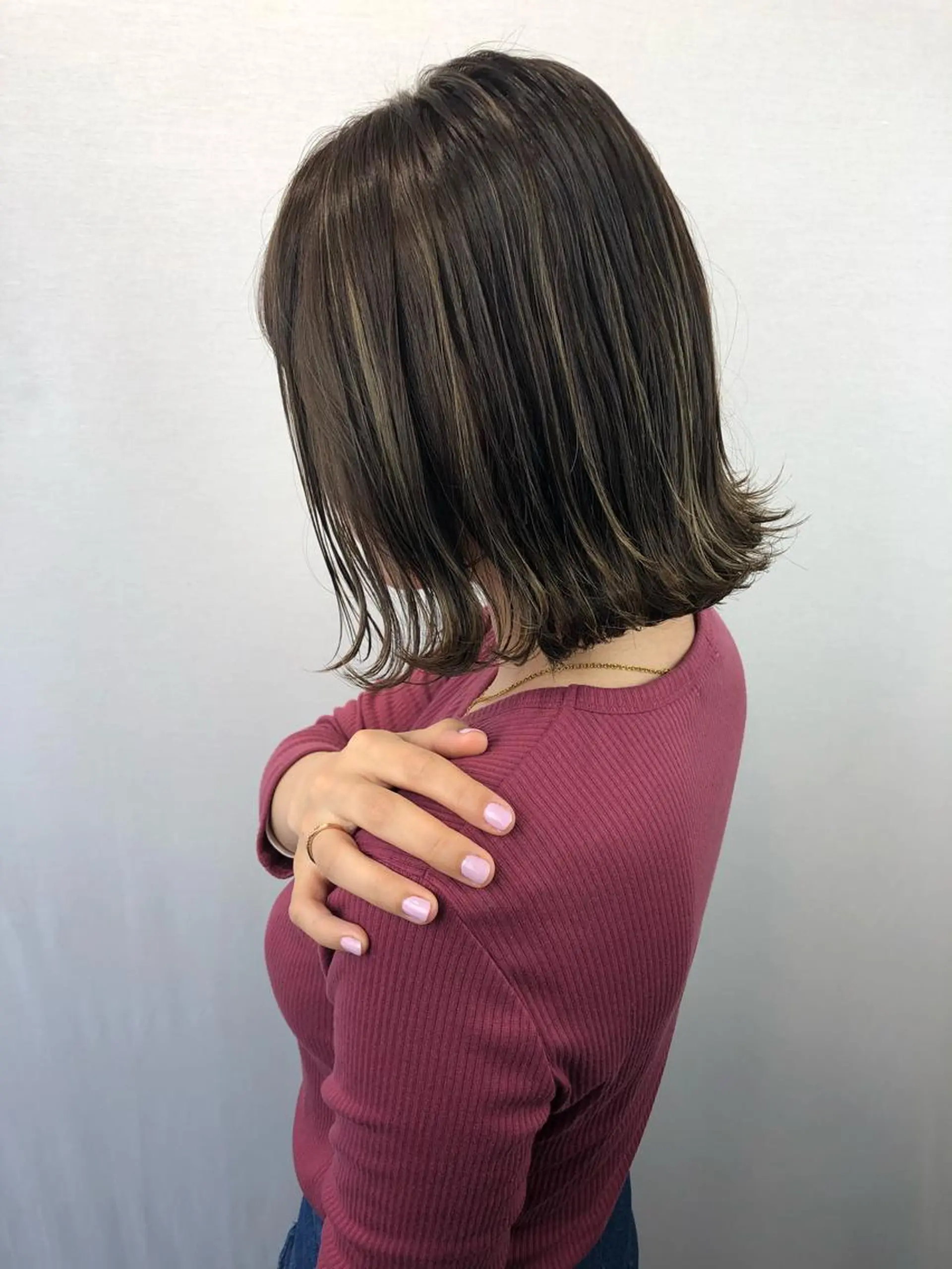 ミディアム カラー アッシュ ハイライトカラー ハイライト 2nd所属・🤍2nd🤍田所 美希のヘアスタイル