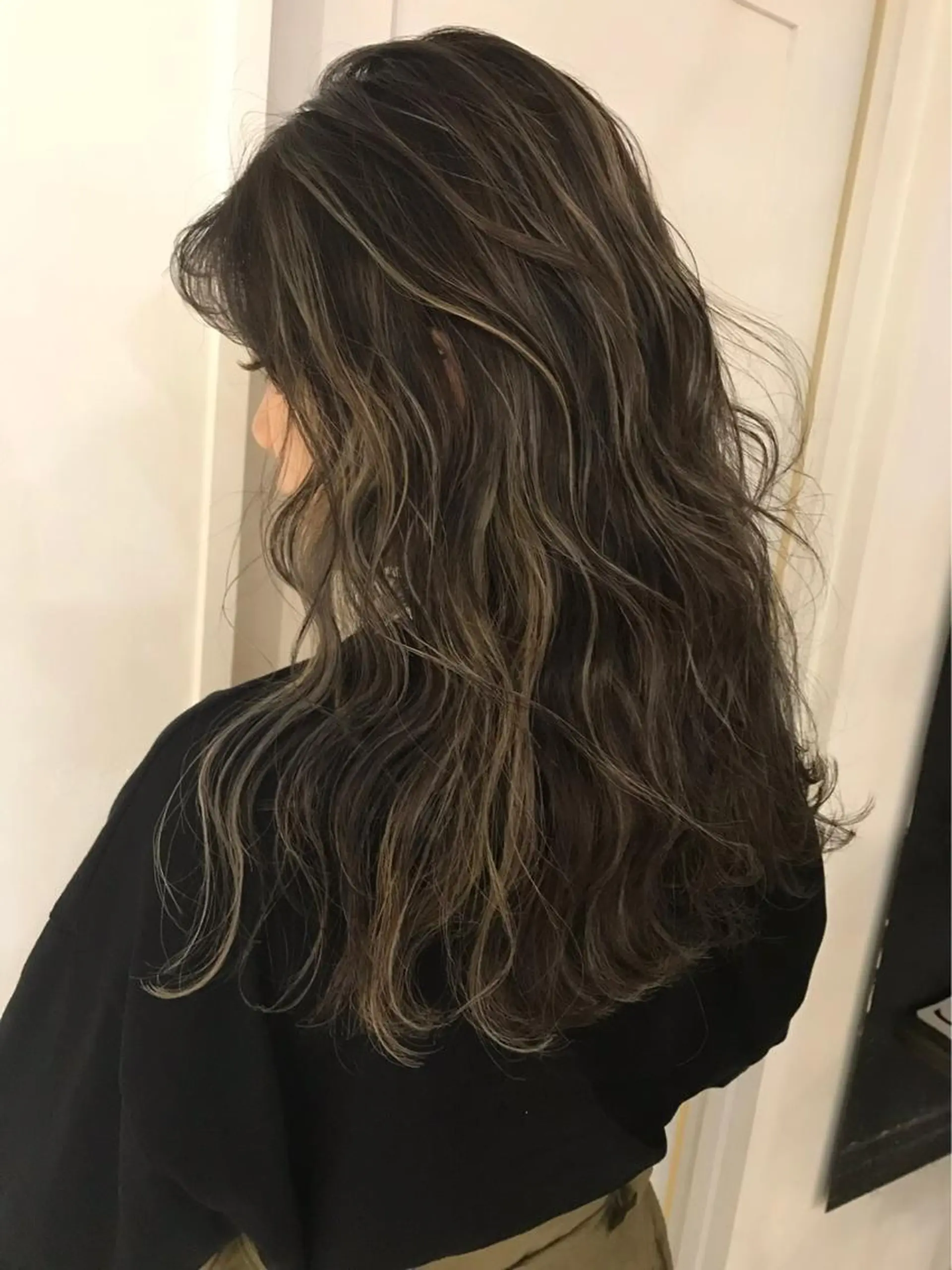 セミロング カラー ヘアアレンジ ハイライトカラー ハイライト rii-🩰 トレンド韓国ヘアのヘアスタイル