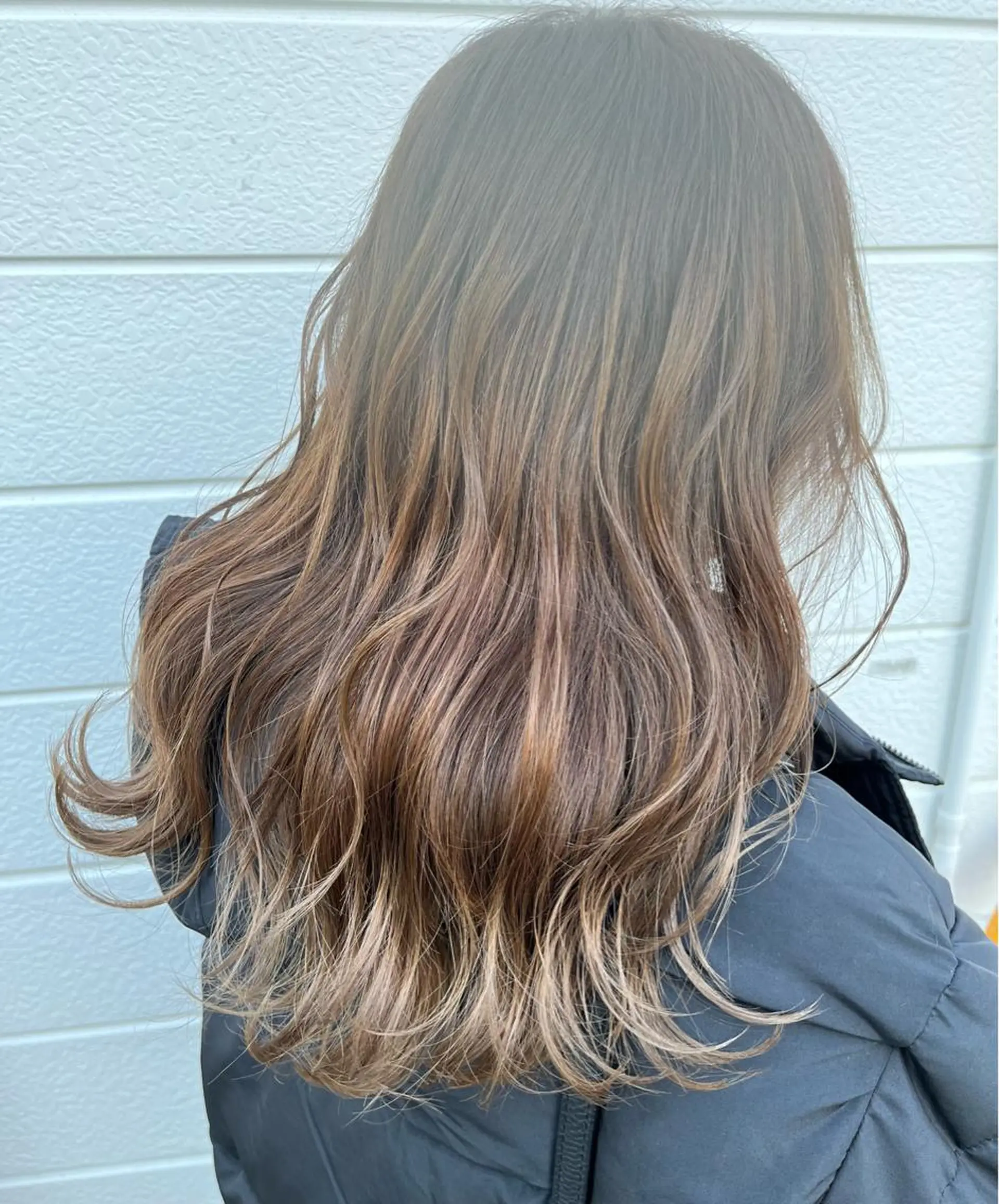 ロング カラー グラデーションカラー Ｕｋａ .のヘアスタイル