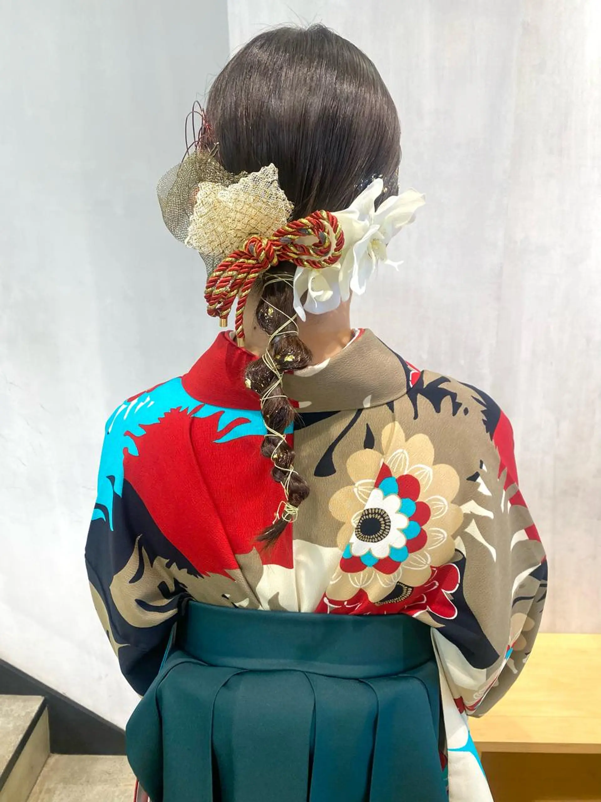 ロング ヘアアレンジ 卒業式のヘアスタイル 亀井 里奈のヘアスタイル