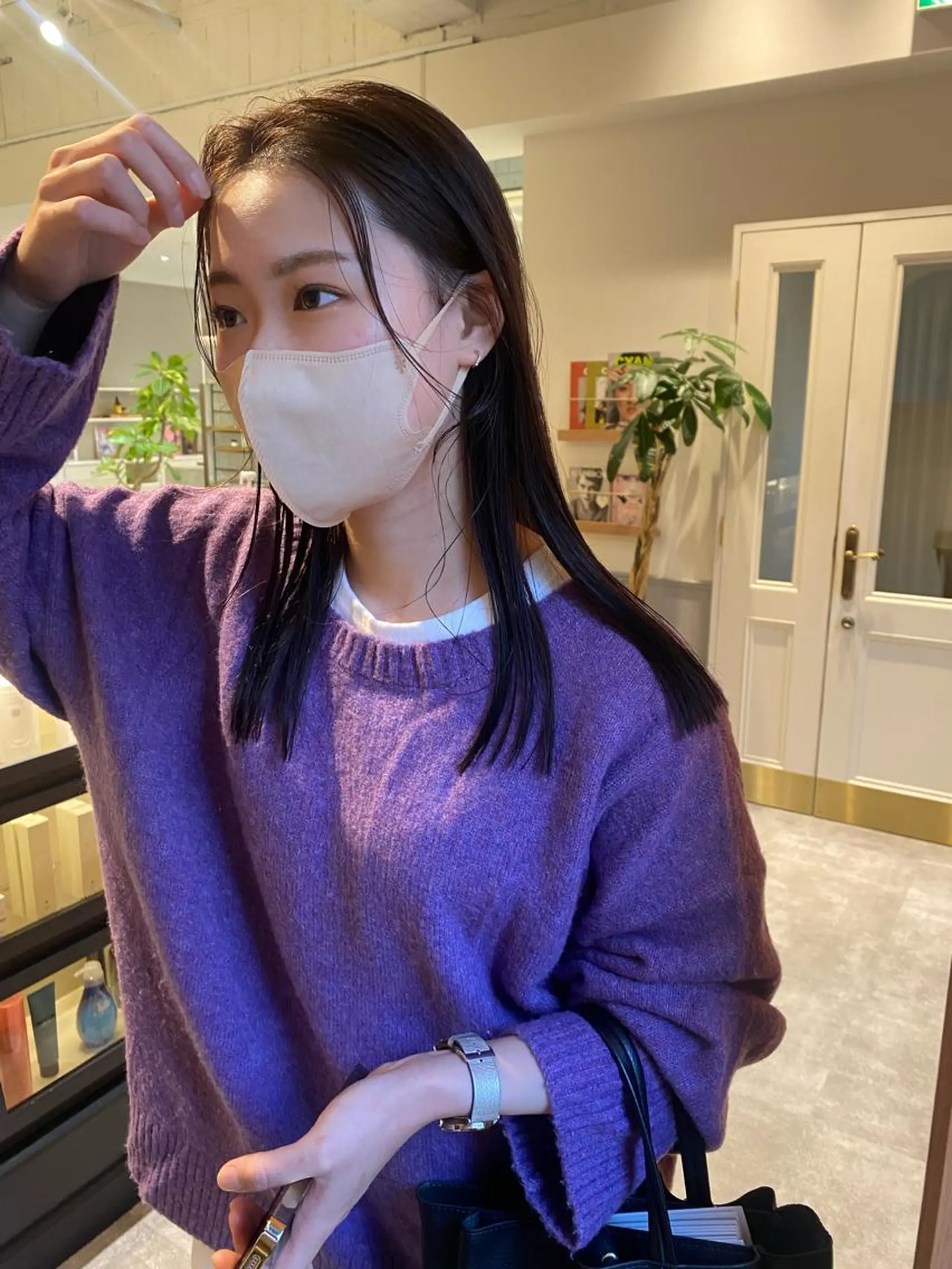 セミロング パープルカラー sliver renのヘアスタイル