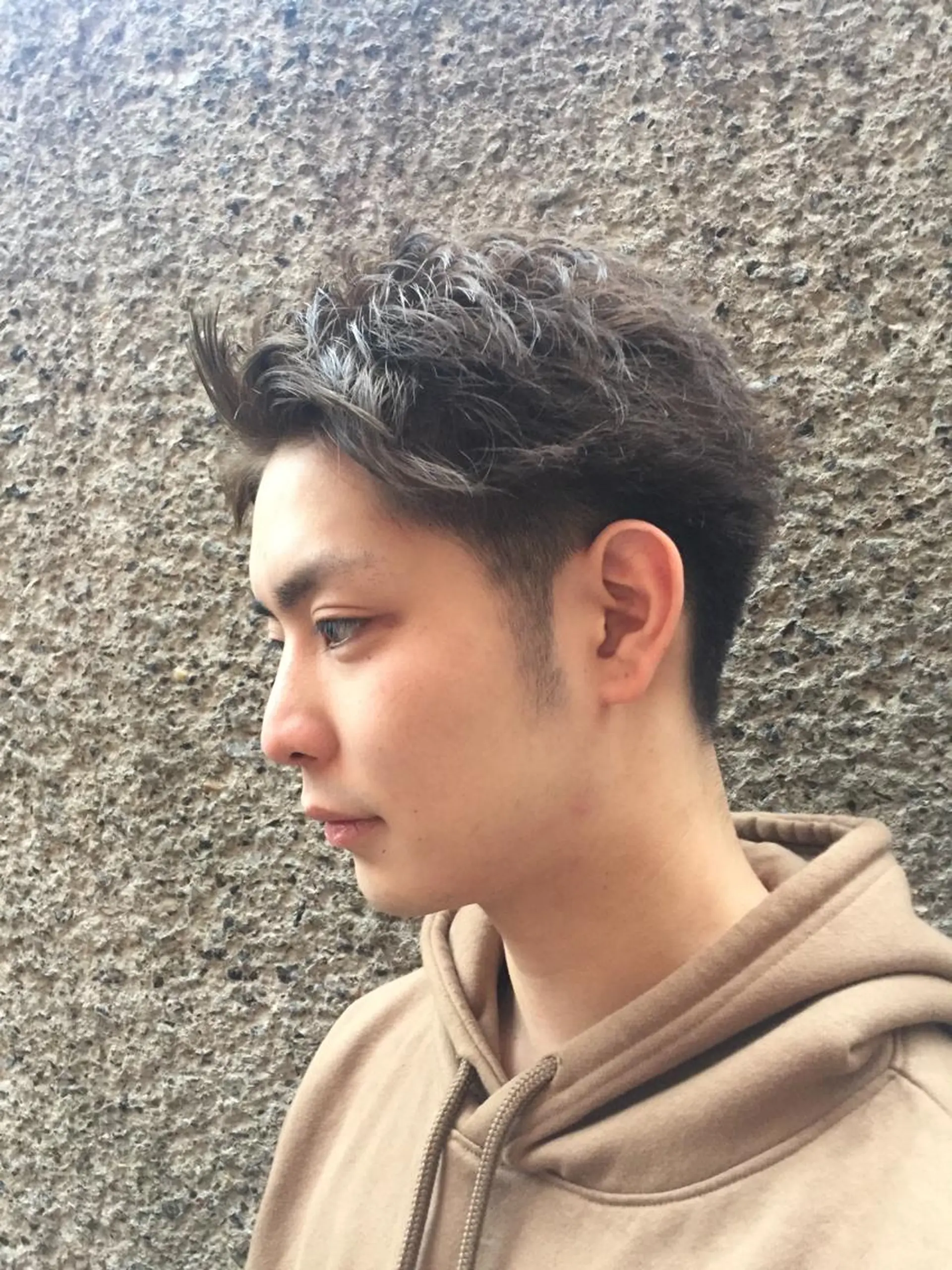 ショート カラー グレージュ ヘアカラー ニシムラ コウイチのヘアスタイル