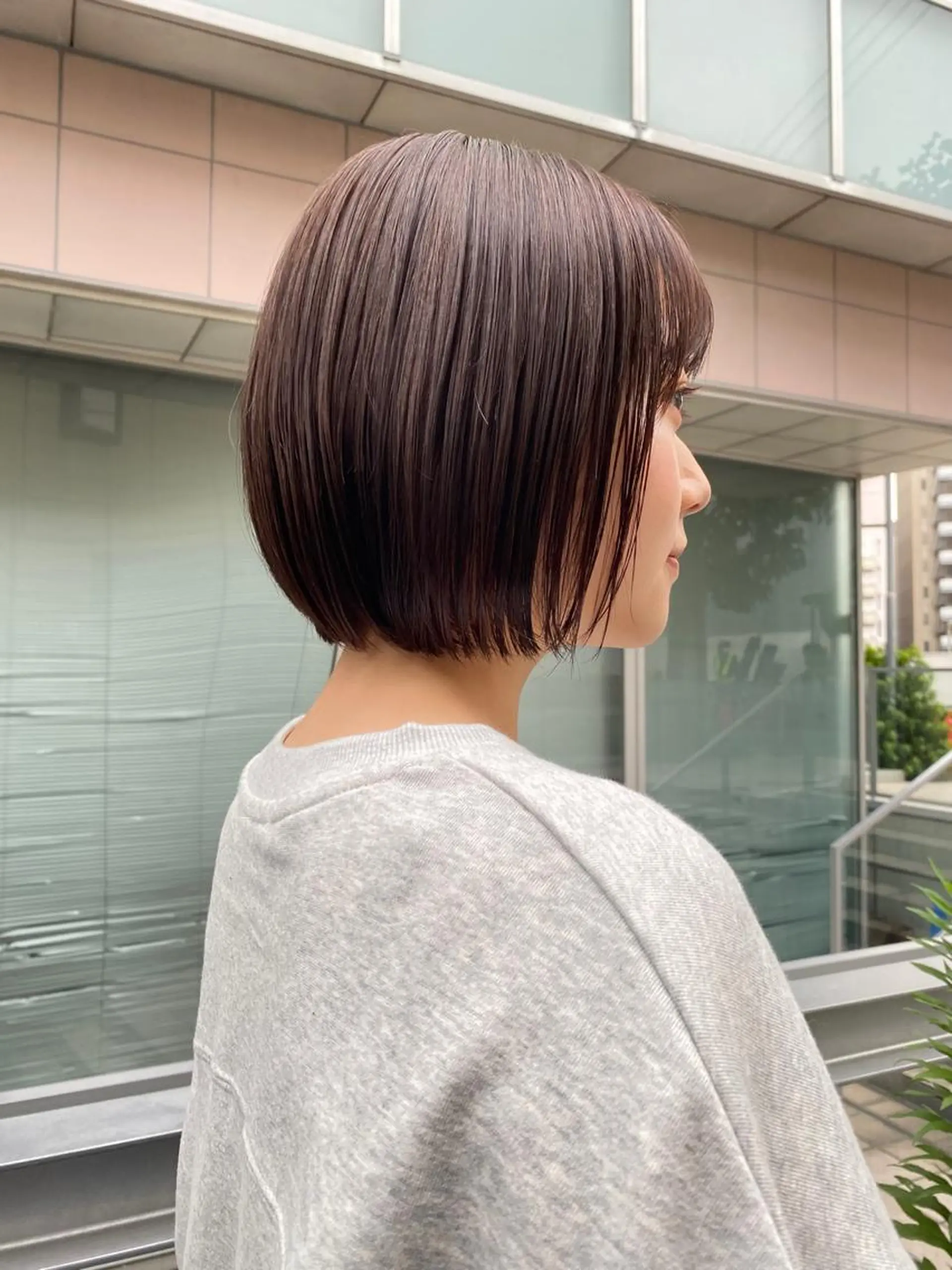 ショート カラー ベージュカラー ブラウンカラー ピンクカラー ピンクベージュ ピンクブラウン カット ヘアカラー トリートメント ボブ/縮毛矯正/ レイヤー/塚田のヘアスタイル