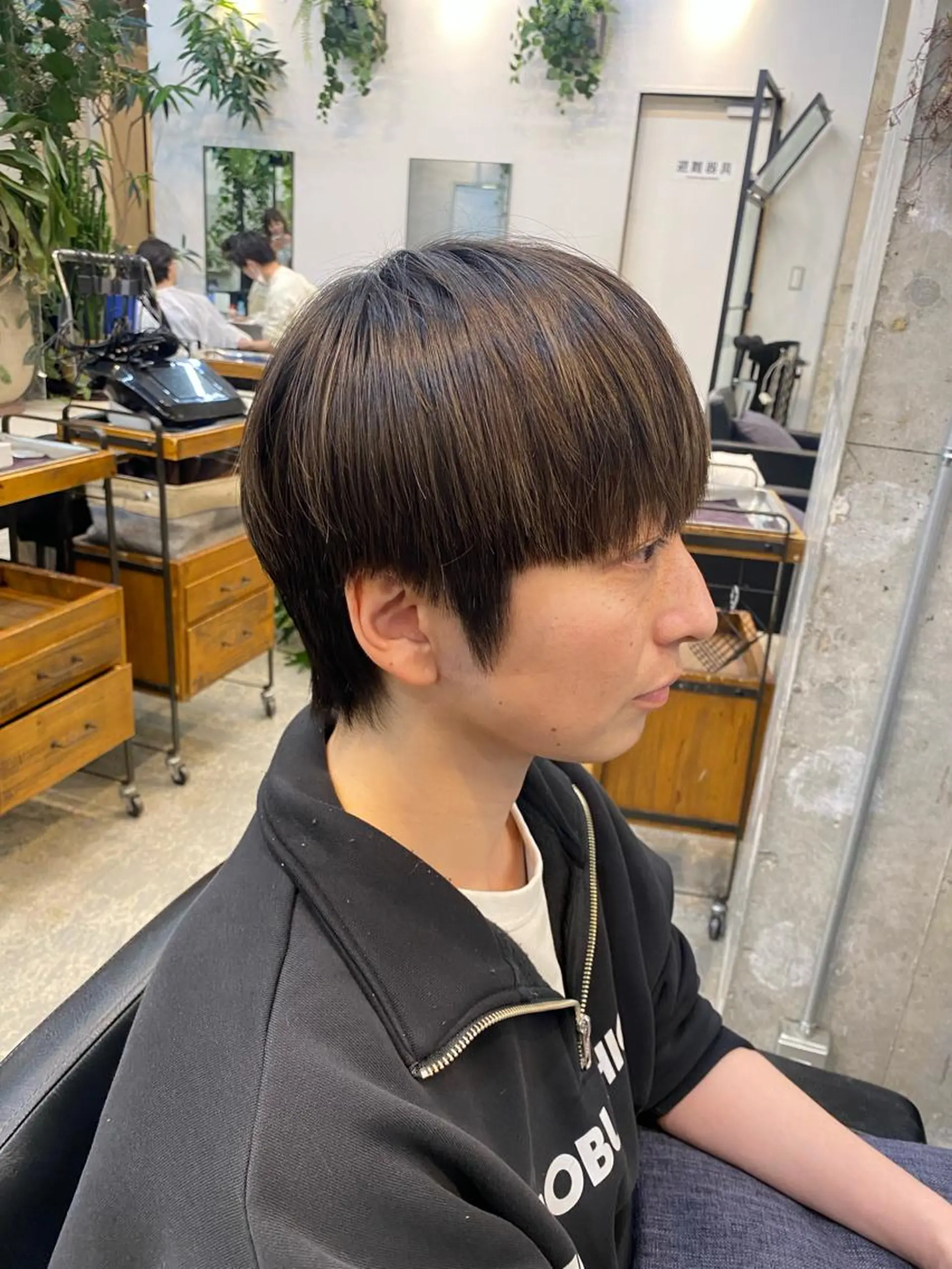 メンズ マッシュウルフ マッシュ メンズウルフカット ウルフカット yamashita moekaのヘアスタイル