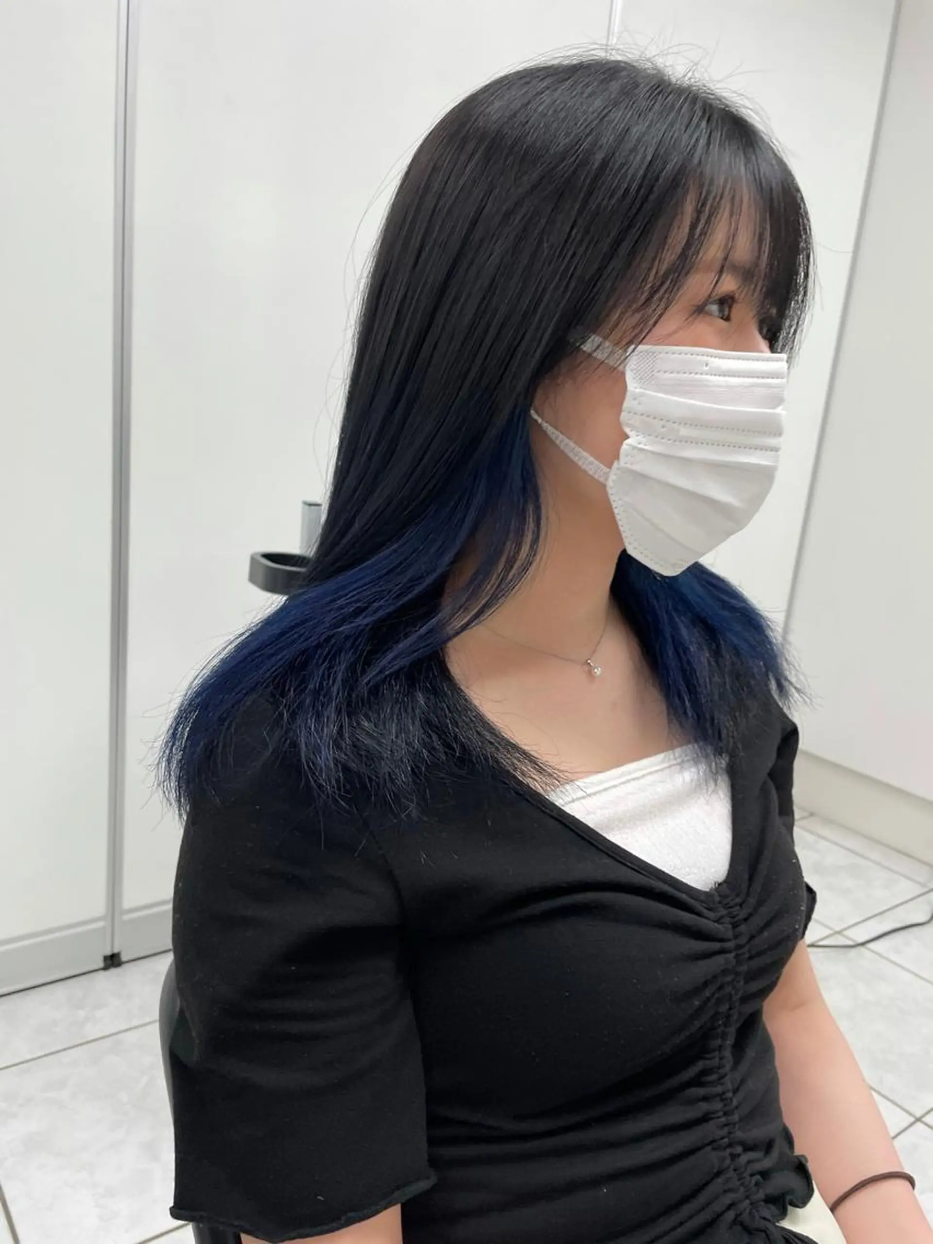 セミロング カラー カット ヘアカラー THREE...HAKATA　BLEACH所属・Riri /ヘアセットのヘアスタイル