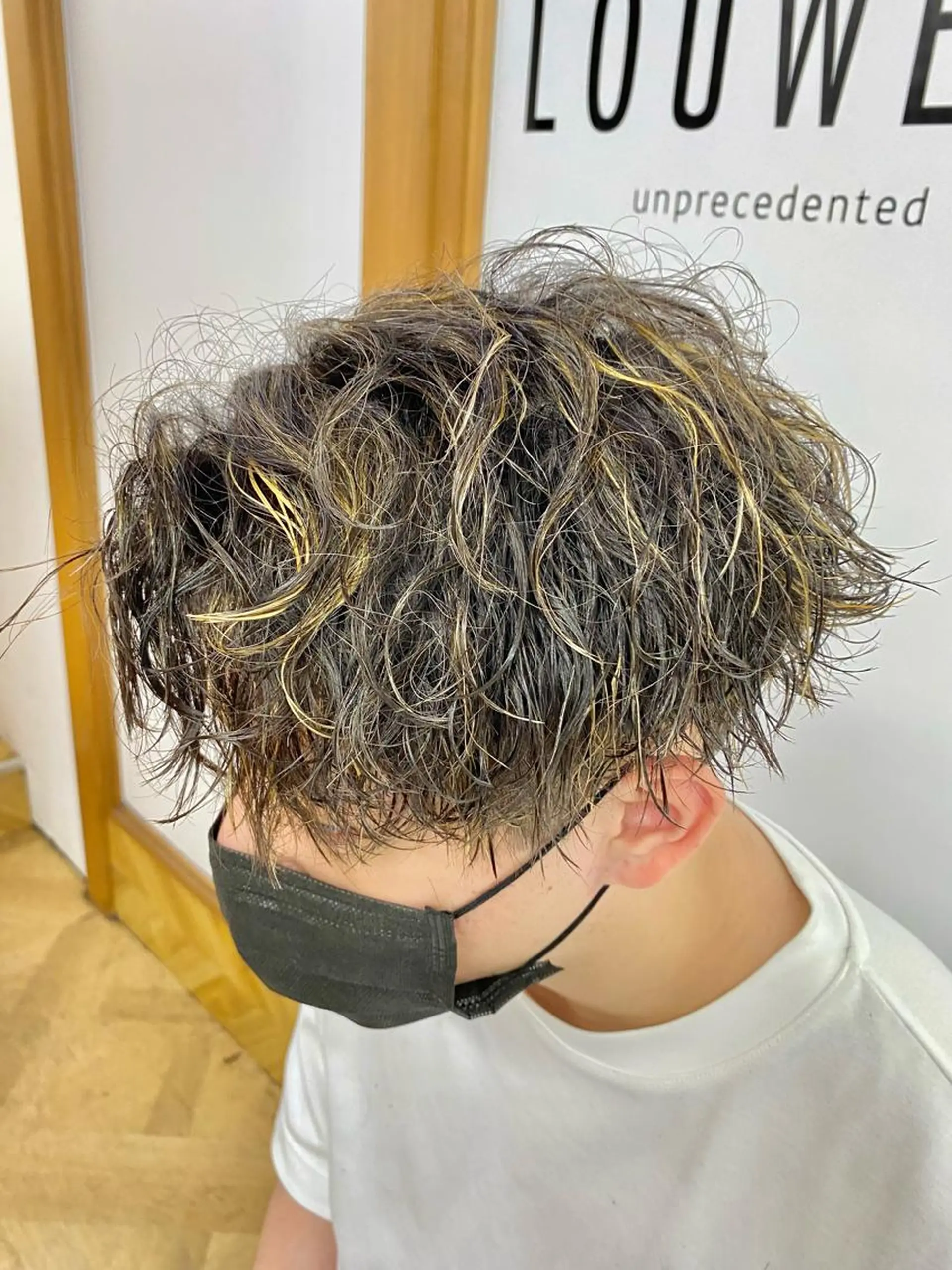 パーマ メンズ メンズパーマ プードルパーマ メンズツイストパーマ 波巻きパーマ メンズウルフカット カット ヘアカラー 立川メンズパーマ職人 小泉文人のヘアスタイル