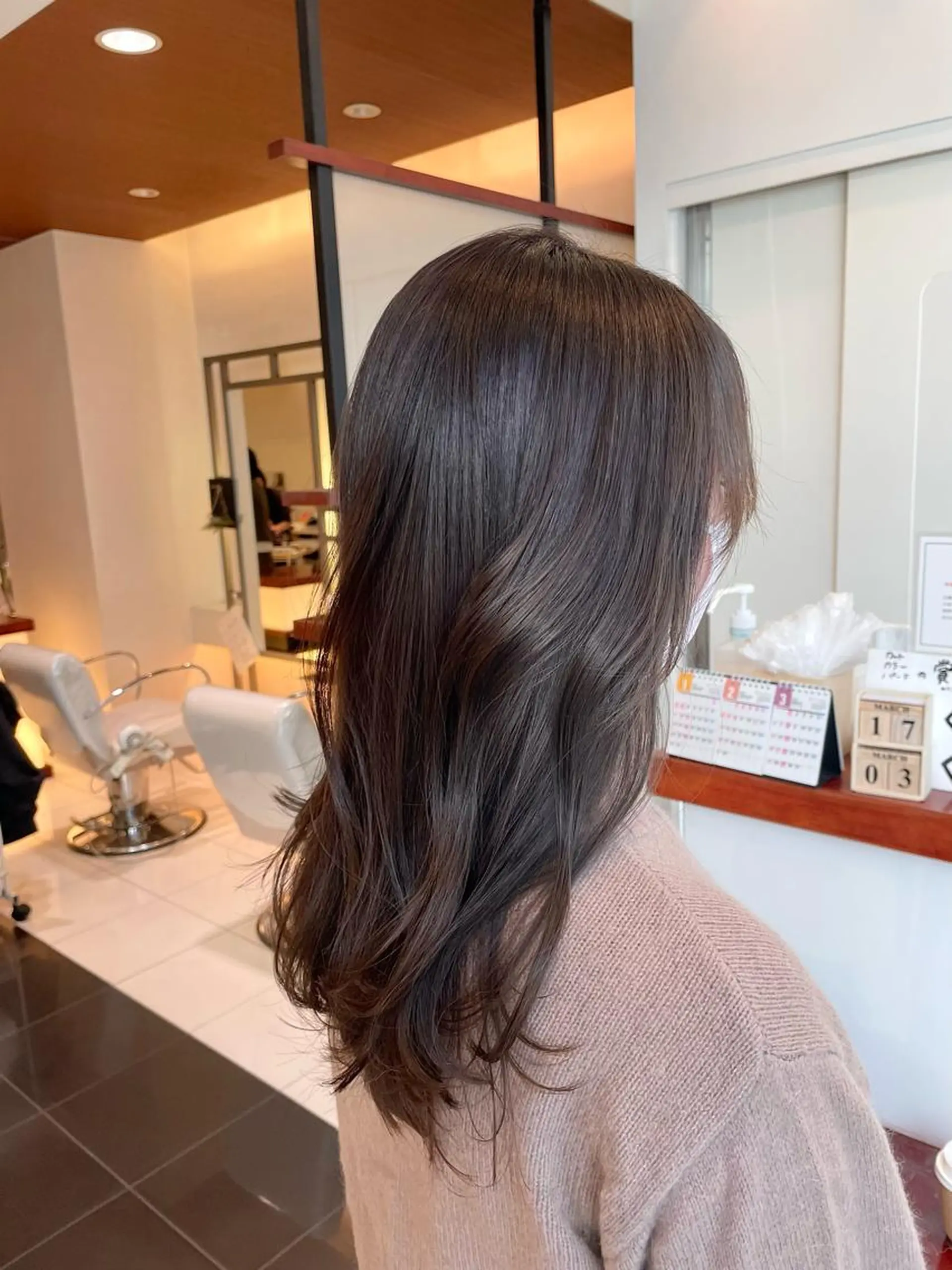 セミロング カラー イルミナカラー カット ヘアカラー トリートメント ヘッドスパ BiBi    武田 あやのヘアスタイル
