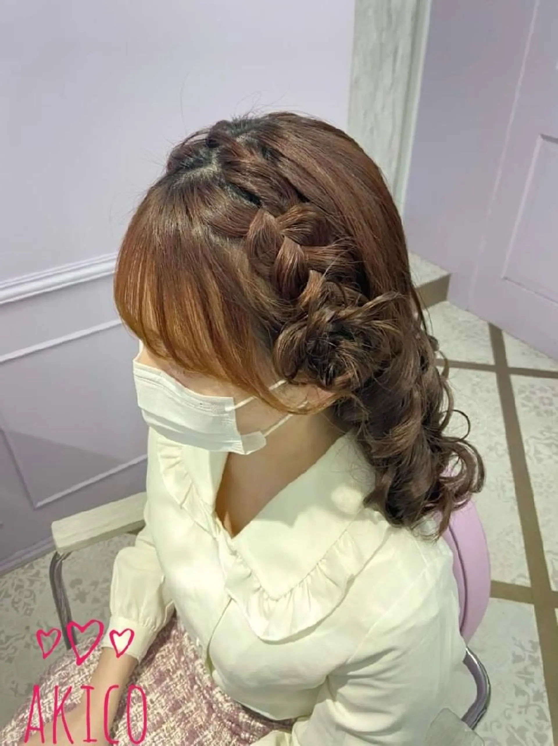 ミディアム LUXBE GALLERY なんば駅前店所属・ラックスビーギャラリ ー AKICOのヘアスタイル