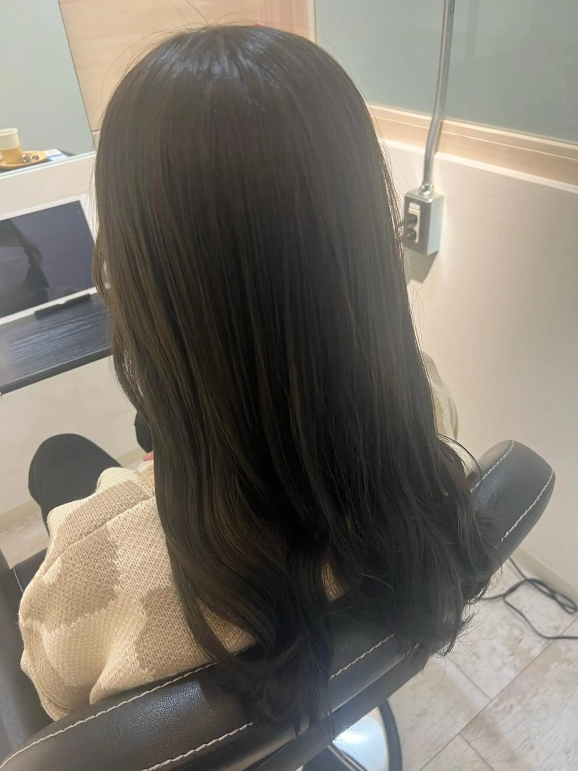 ロング カラー 透明感カラー グレージュ オリーブグレージュ オリーブグレー カット ヘアカラー 縮毛矯正 トリートメント 🥣🫧‪艶カラー 🦋アカマ ミユ🦋のヘアスタイル