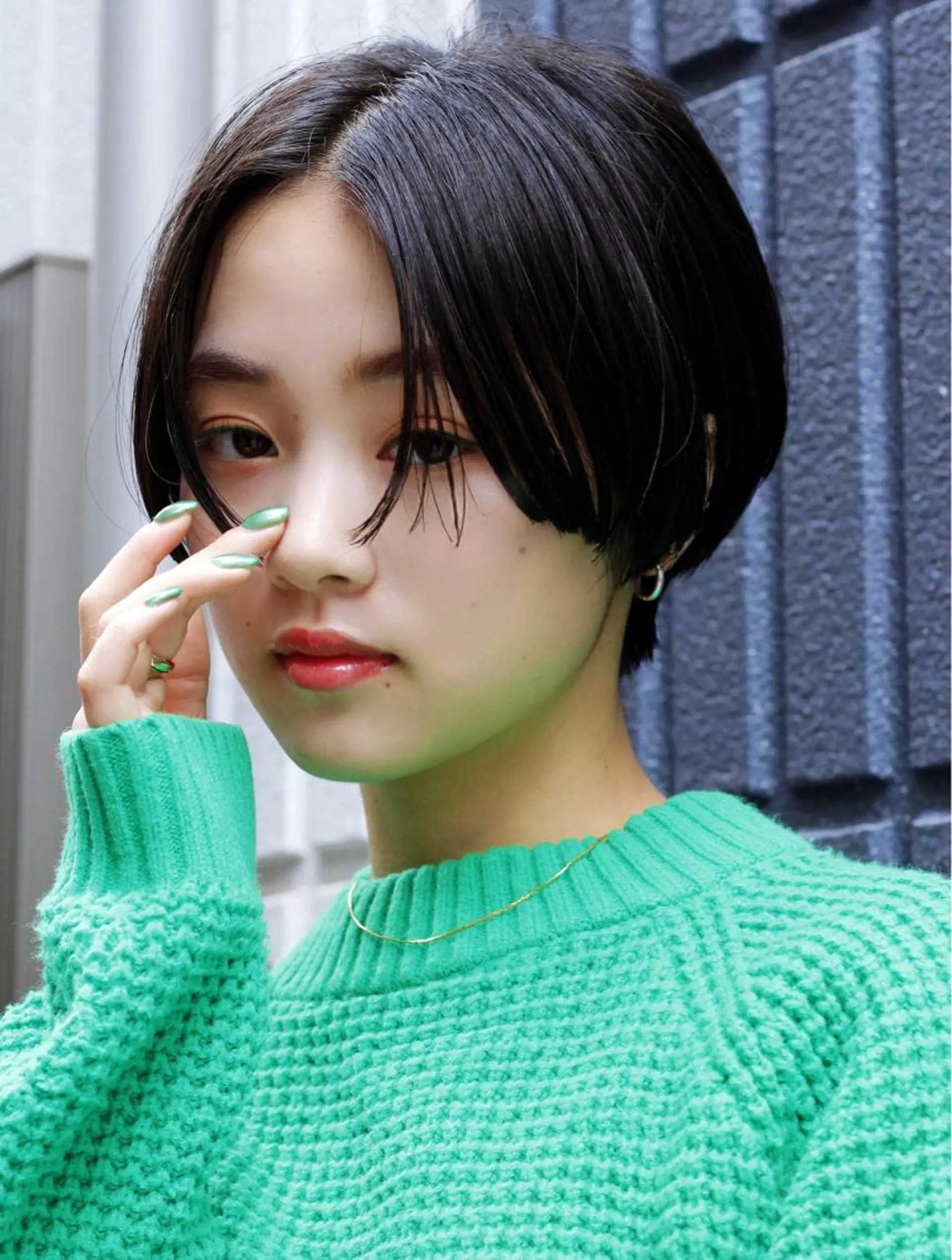 ミディアム ROBBY 表参道【練習モデル】のヘアスタイル
