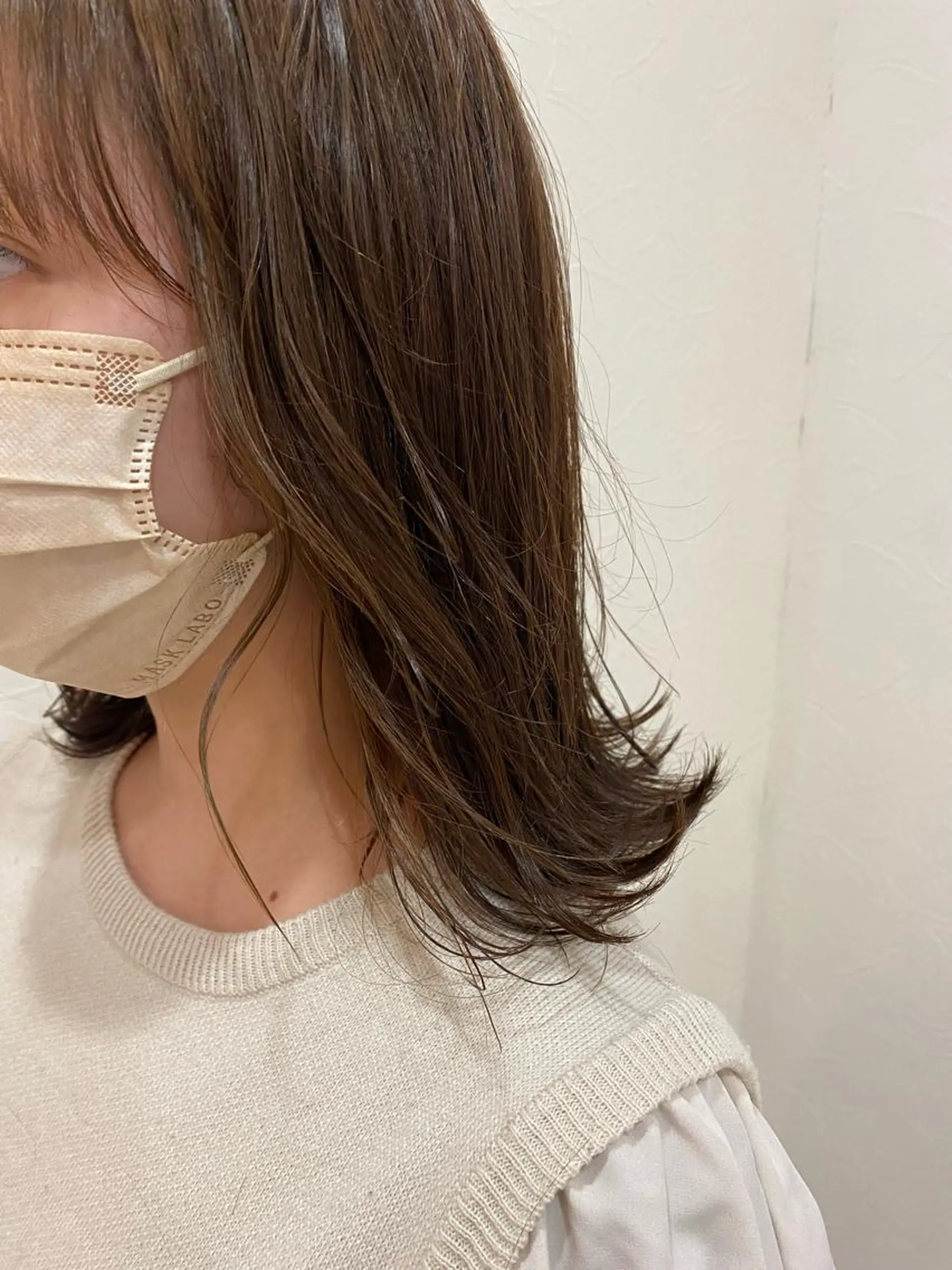 セミロング カット ヘアカラー トリートメント 髪質改善/マツエク垢 抜け透明感カラー衣笠のヘアスタイル