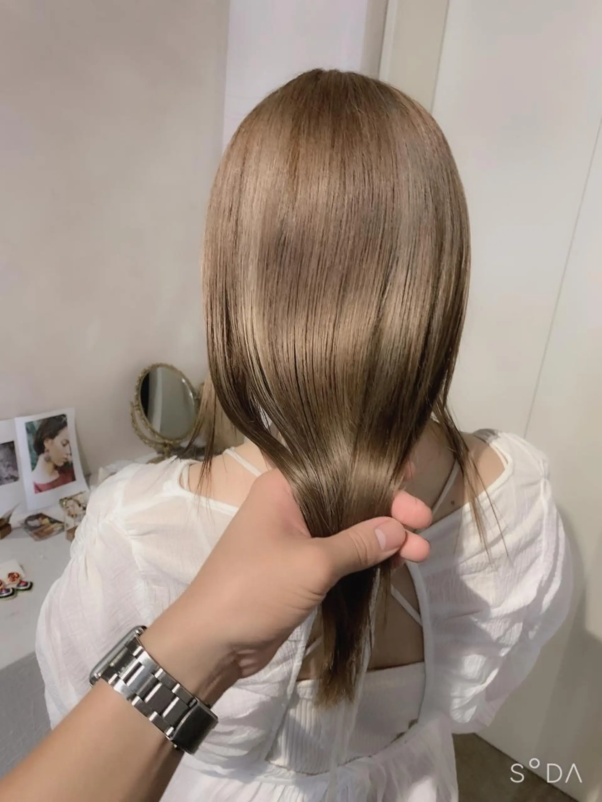 ミディアム カラー ベージュカラー 透明感カラーが 得意です！NAOKIのヘアスタイル