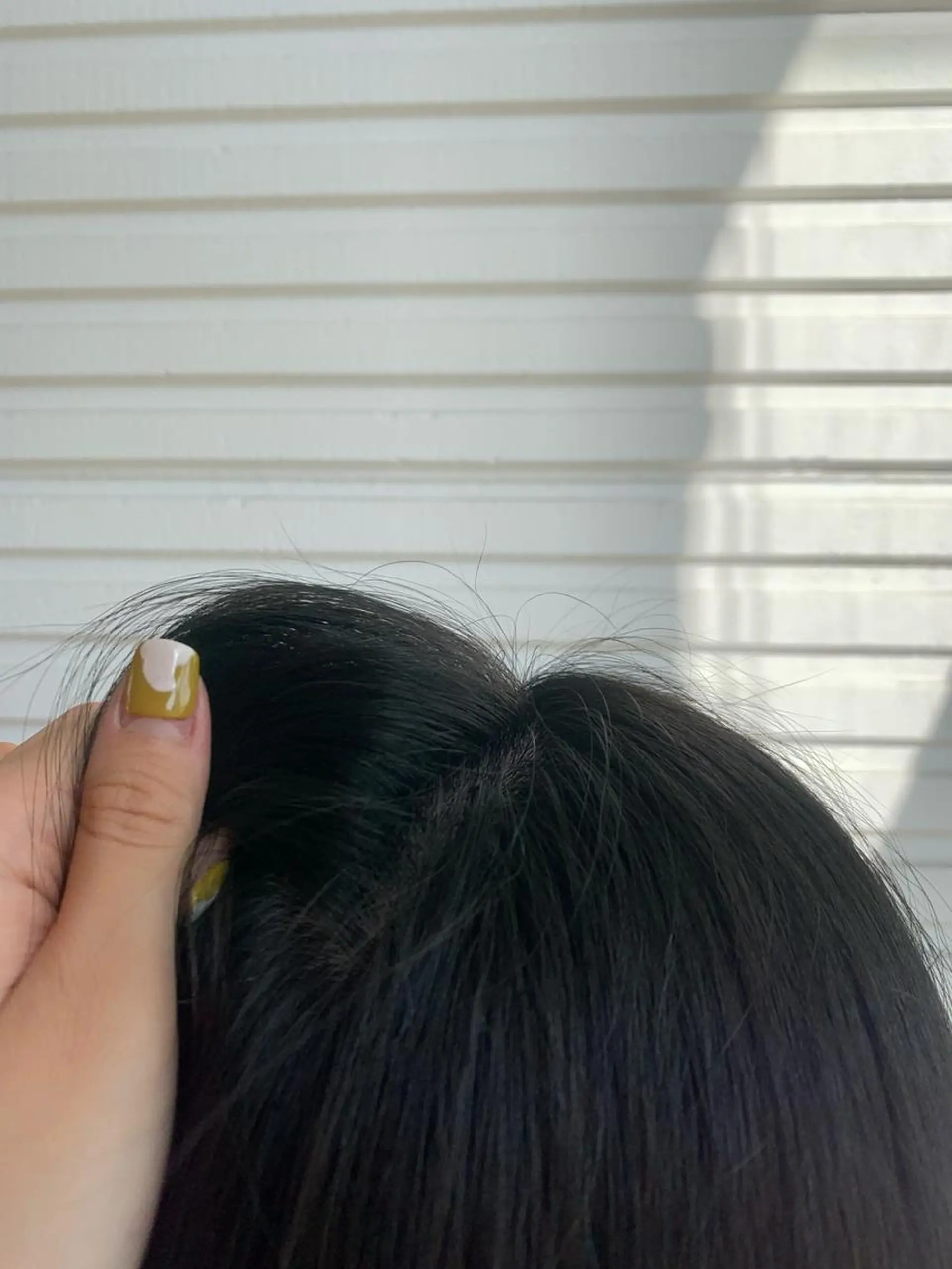 ミディアム ワタナベ アオイのヘアスタイル