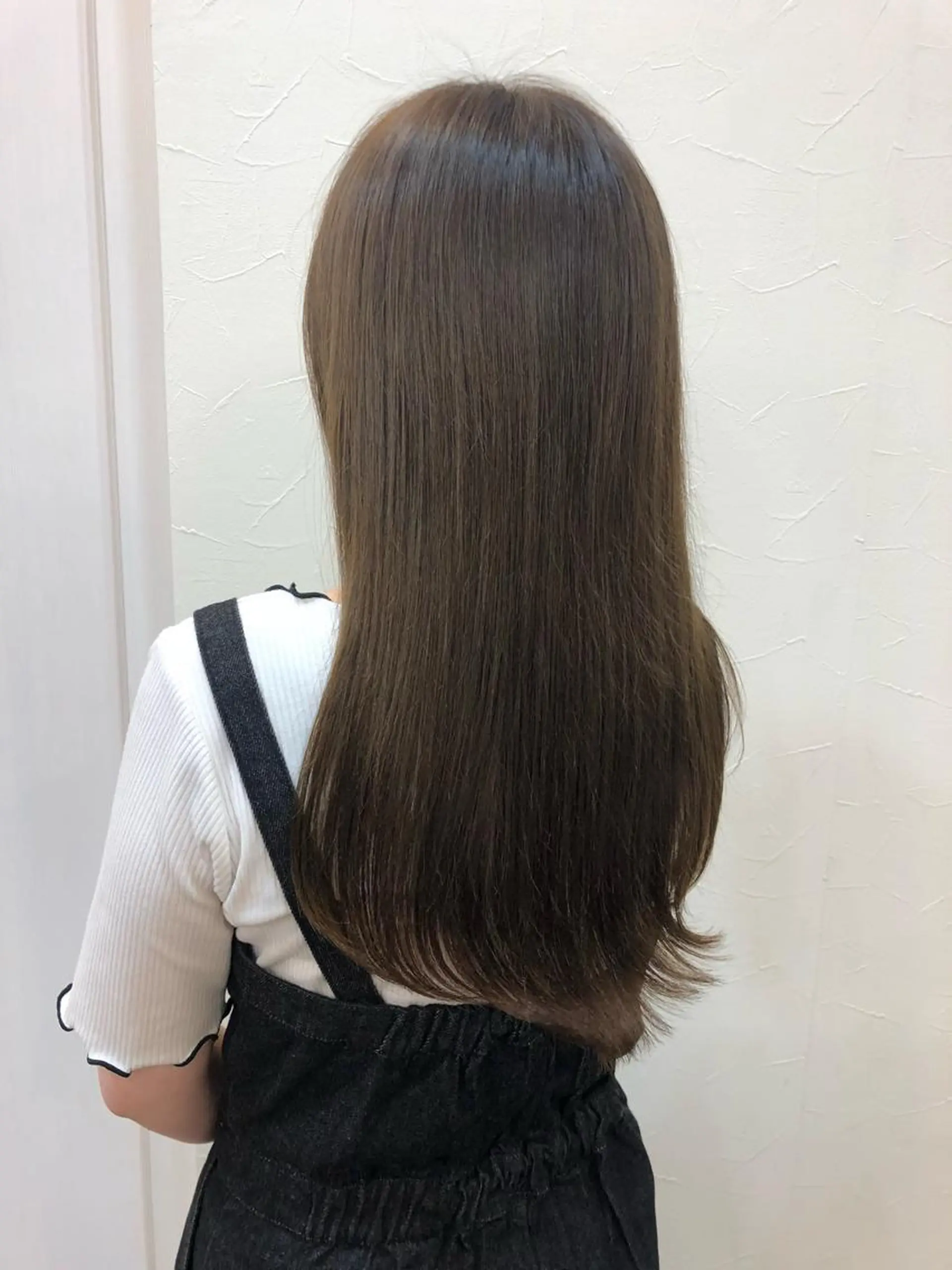 セミロング カラー グレージュ カーキグレージュ カット ヘアカラー 尚平 髪質改善 大人のデザインカラーのその他イメージ