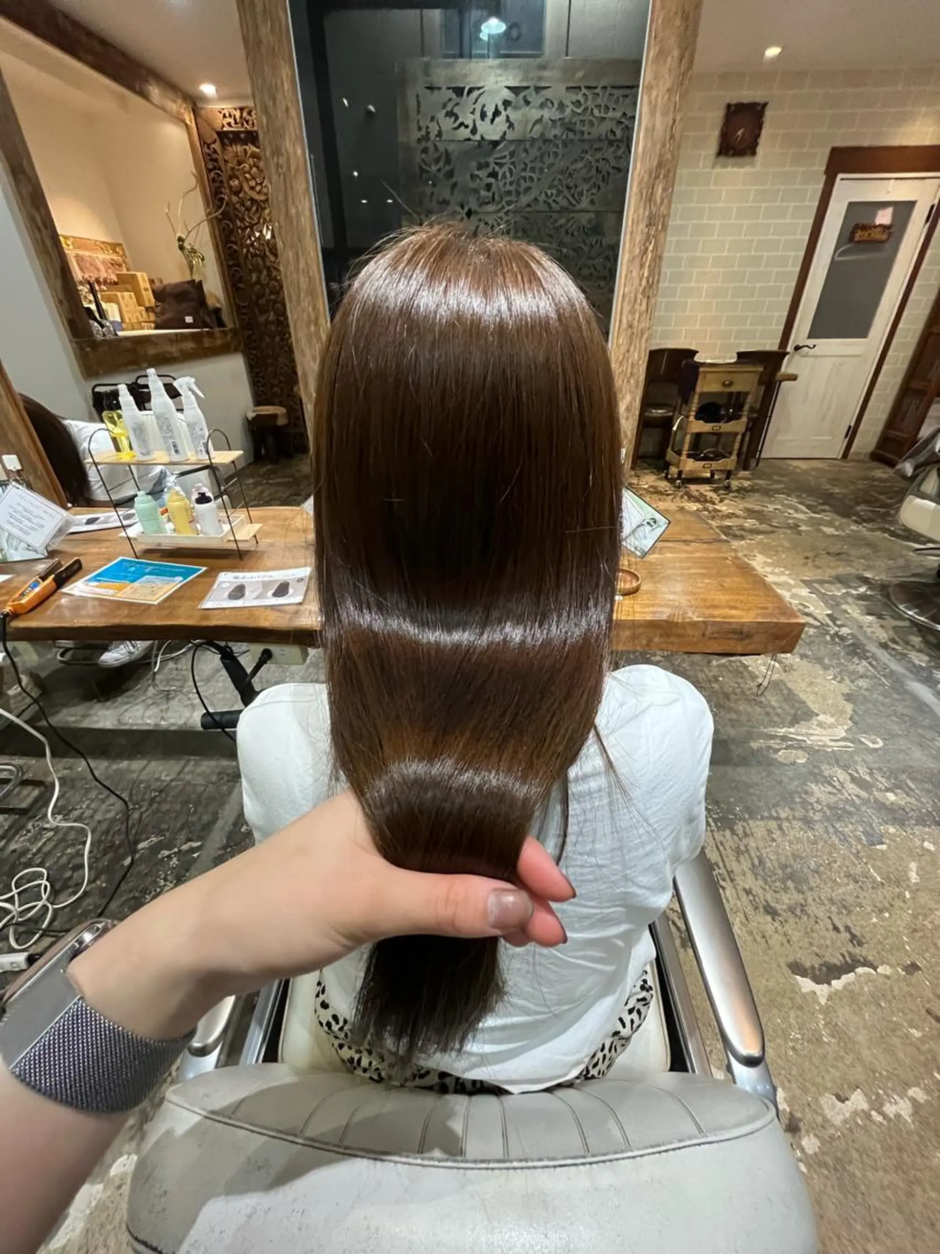 ロング カット 縮毛矯正 トリートメント ヘッドスパ putri店長 和田鈴采のヘアスタイル