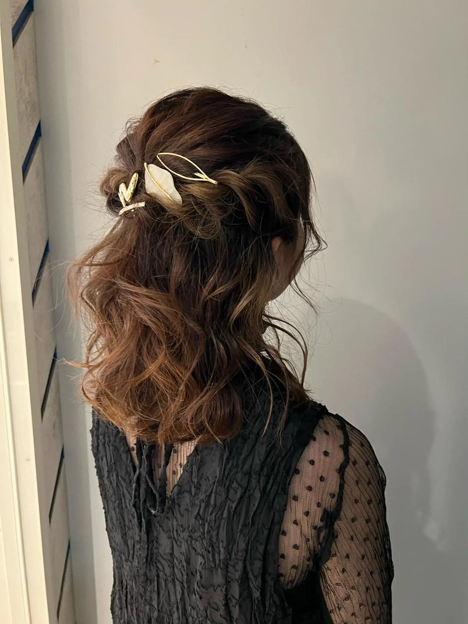 ミディアム カラー パーマ ヘアアレンジ ハーフアップ ヘアセット 🎨カラー満足度 500%💫ヅル💫のヘアスタイル