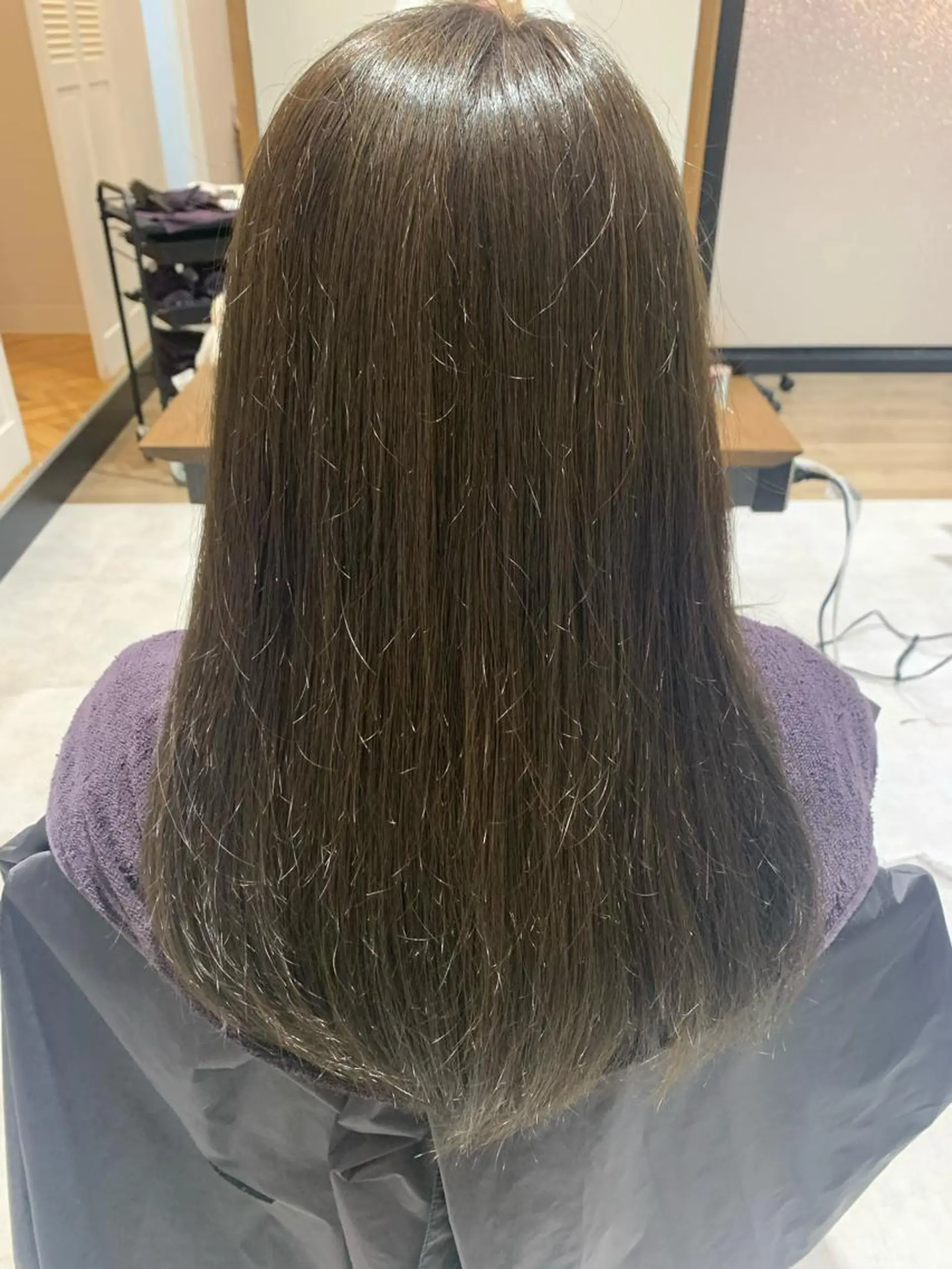 セミロング 大久保 玲菜のヘアスタイル