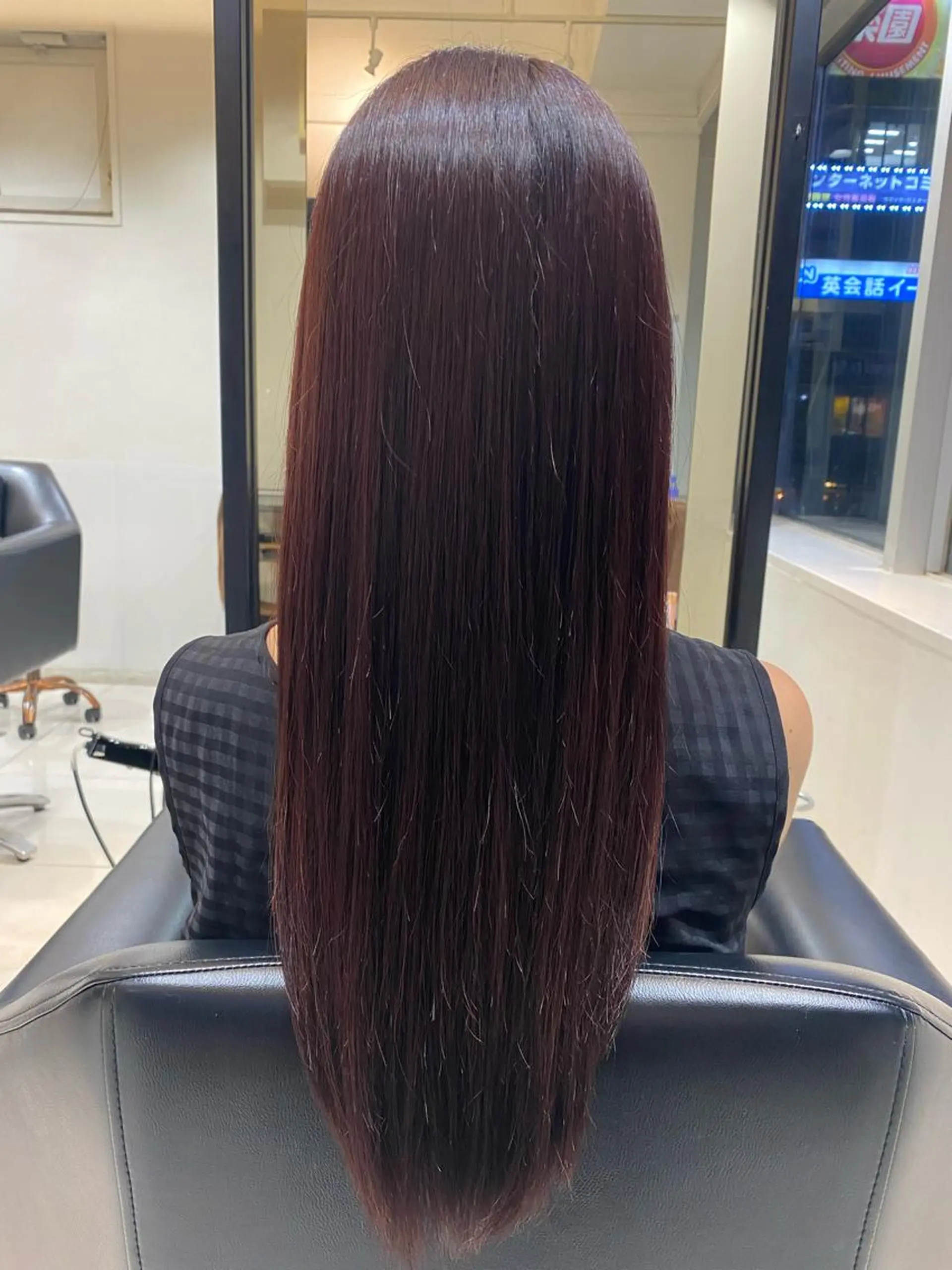 ロング カラー カシス ピンクカラー 女性カットモデル 募集　石田沙優美のヘアスタイル