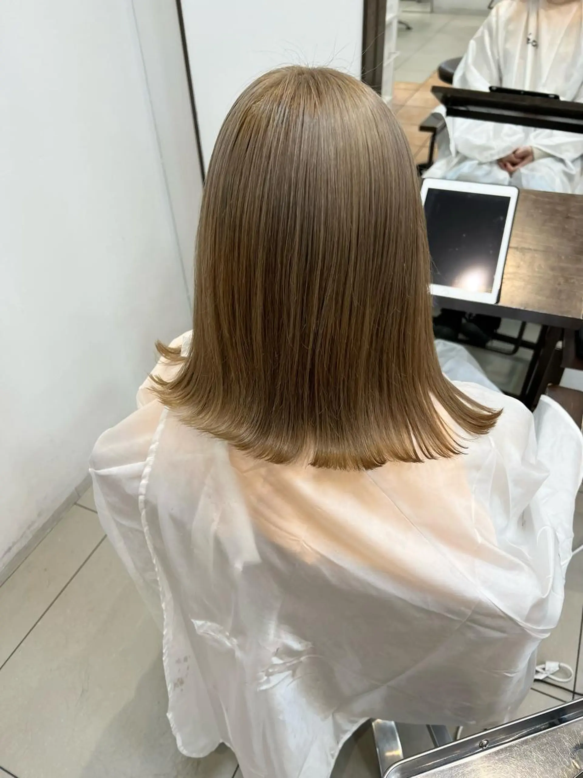 セミロング カラー ベージュカラー SOYONなんば店 ／韓国風のヘアスタイル