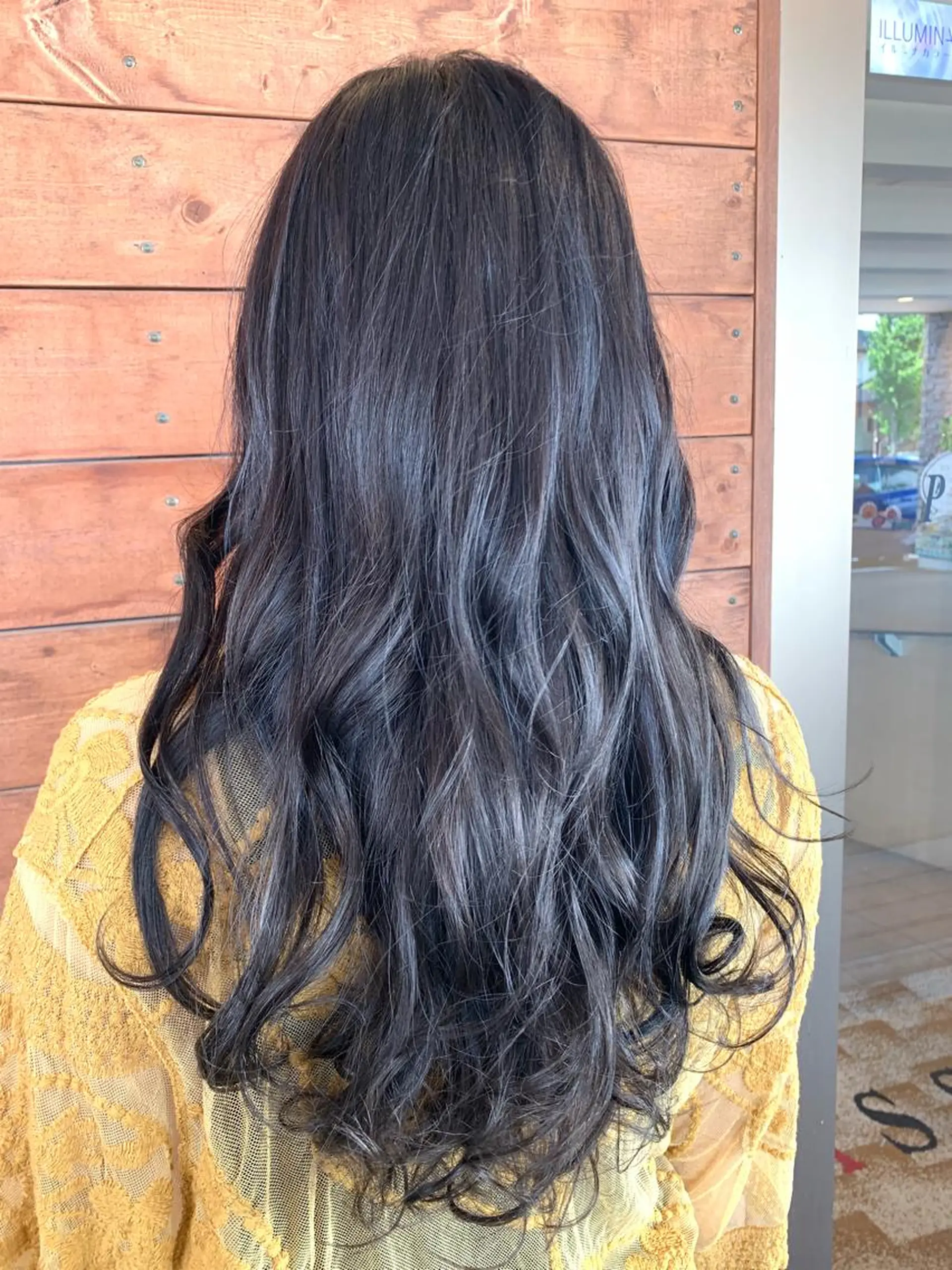 ロング 加藤 実穂のヘアスタイル