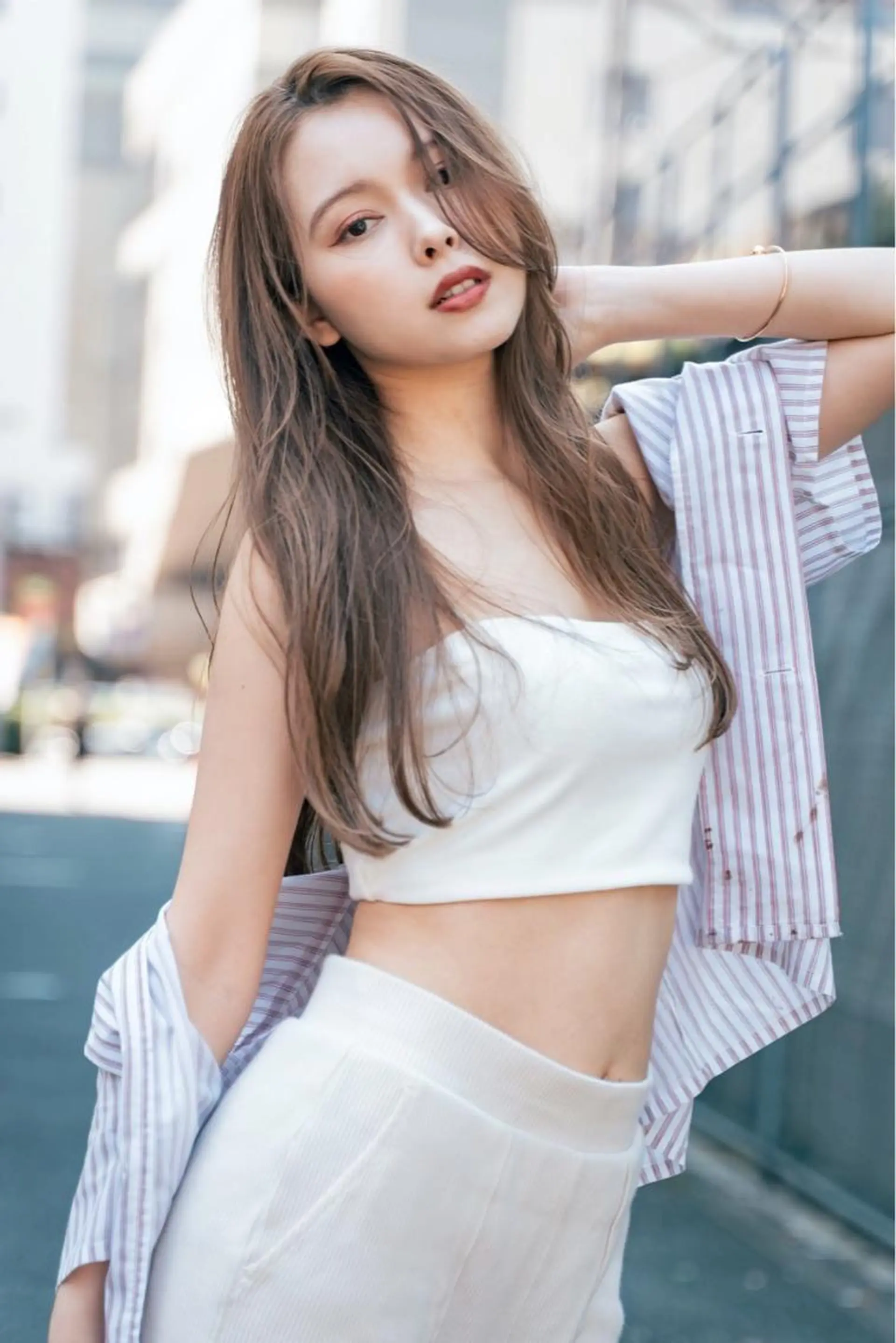 ロング 顔周りカット かきあげバング レイヤーカット 小顔カット カット ヘアカラー トリートメント ヘッドスパ ヘアセット 山口 竣也のヘアスタイル
