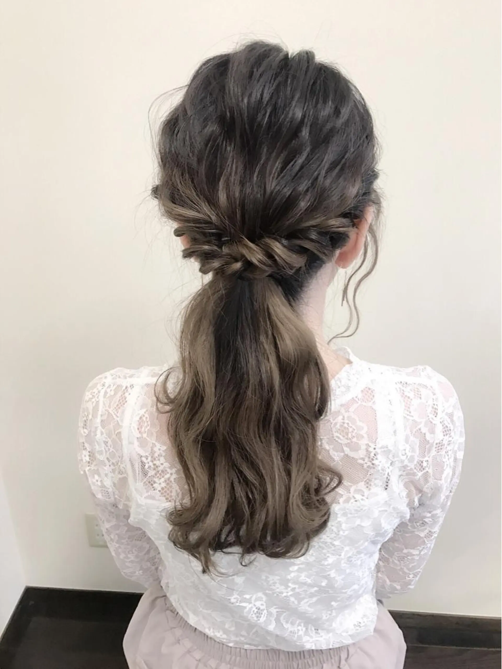 ロング ヘアアレンジ 沢田 瞳のヘアスタイル