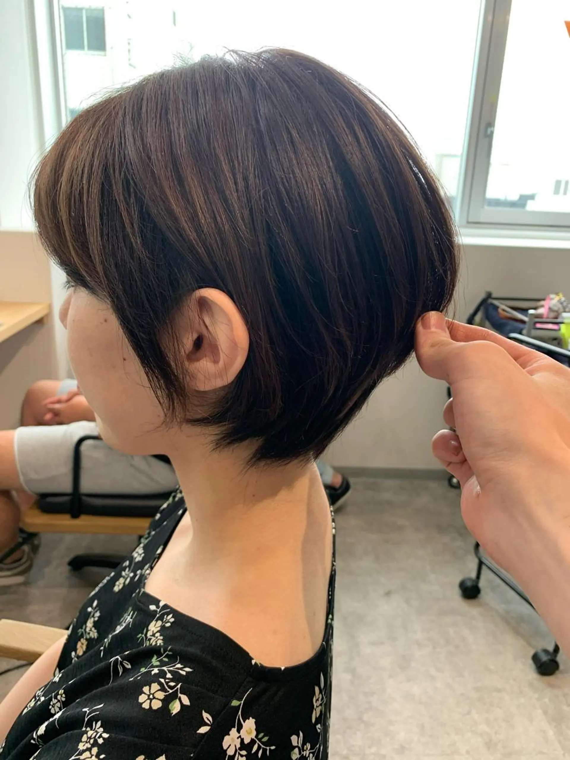 ショート 大人レイヤー ヨシミカズヤのヘアスタイル