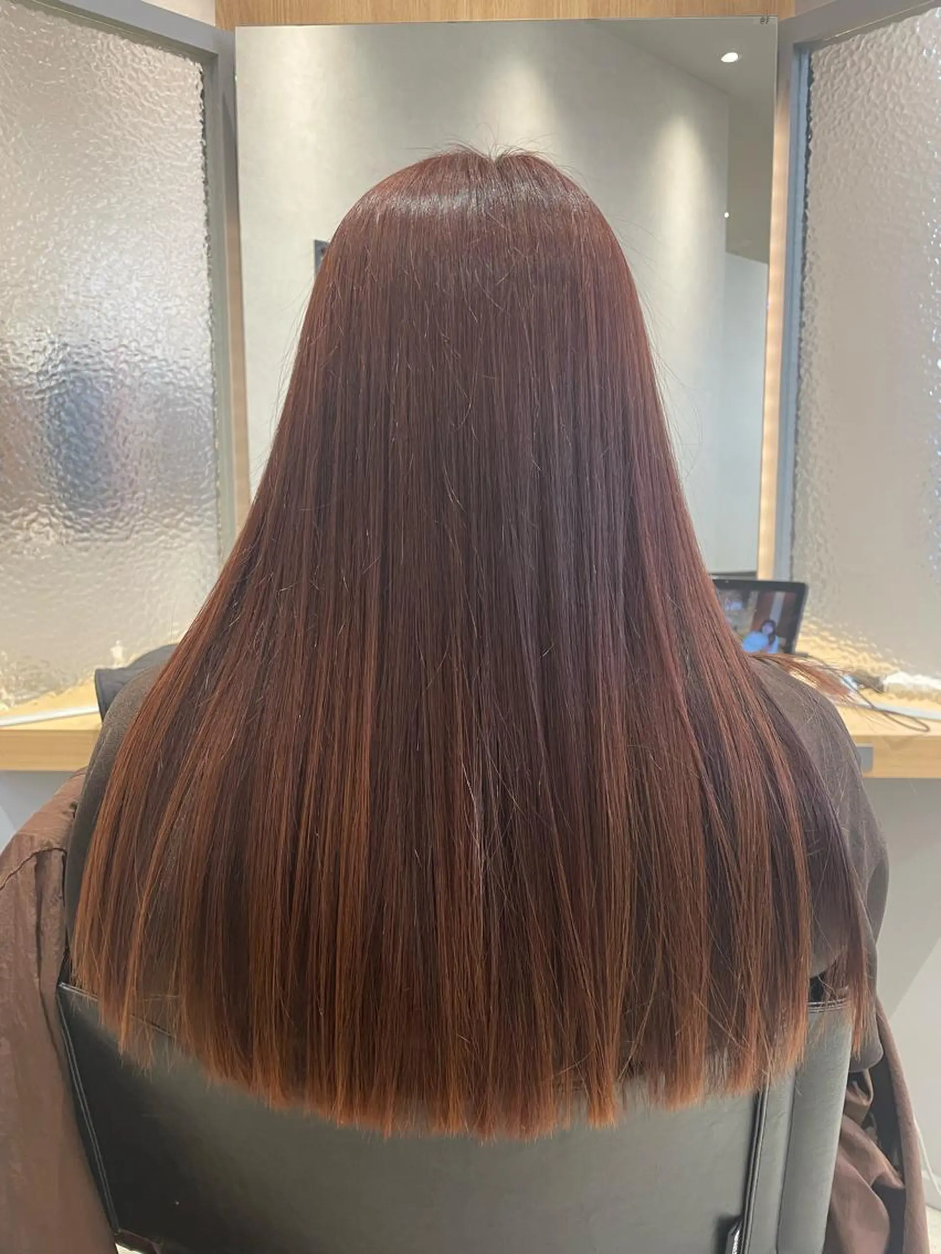 ロング カラー 小澤 璃奈のヘアスタイル