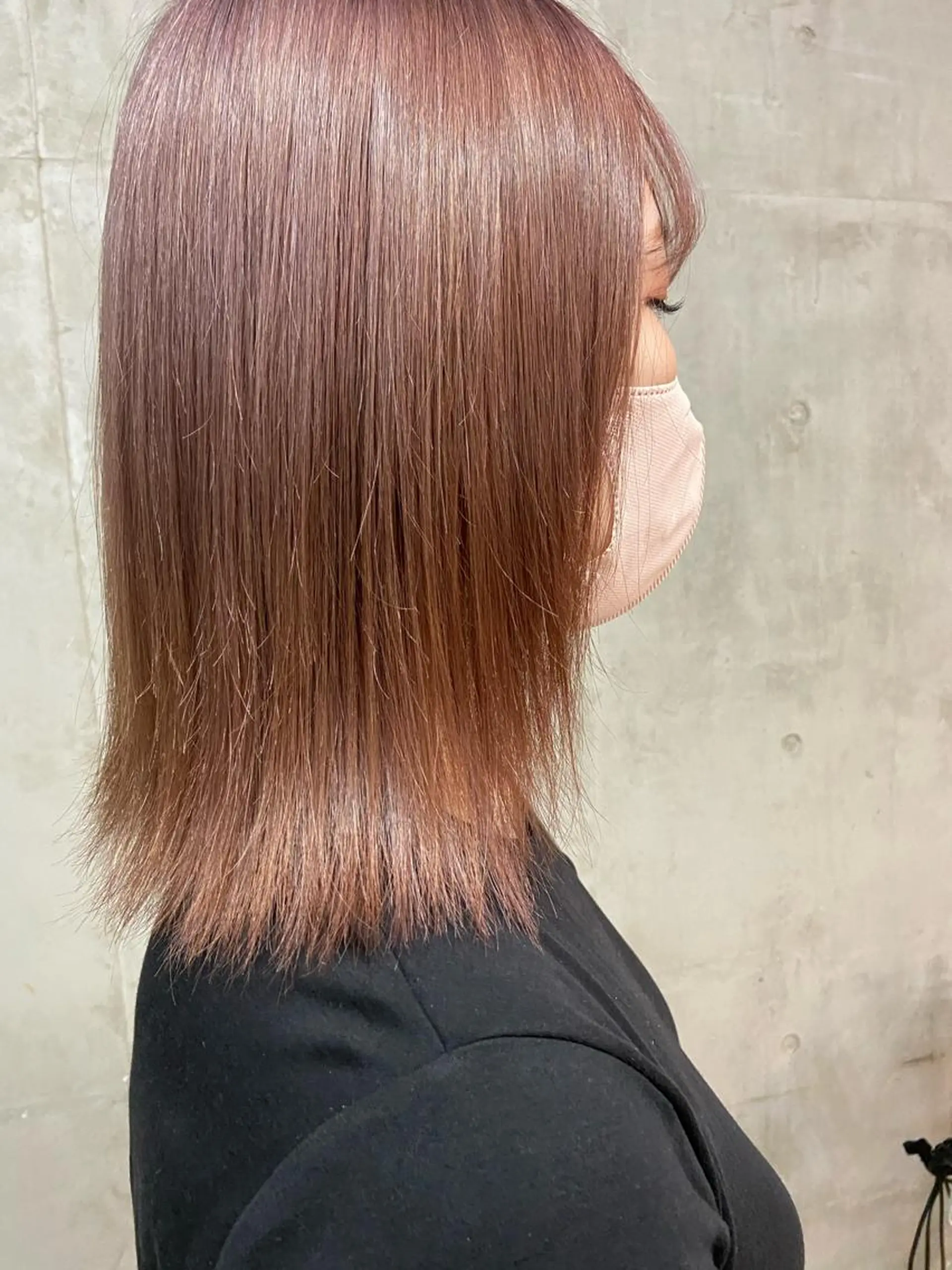 ミディアム カラー SALTWATER AYARIのヘアスタイル