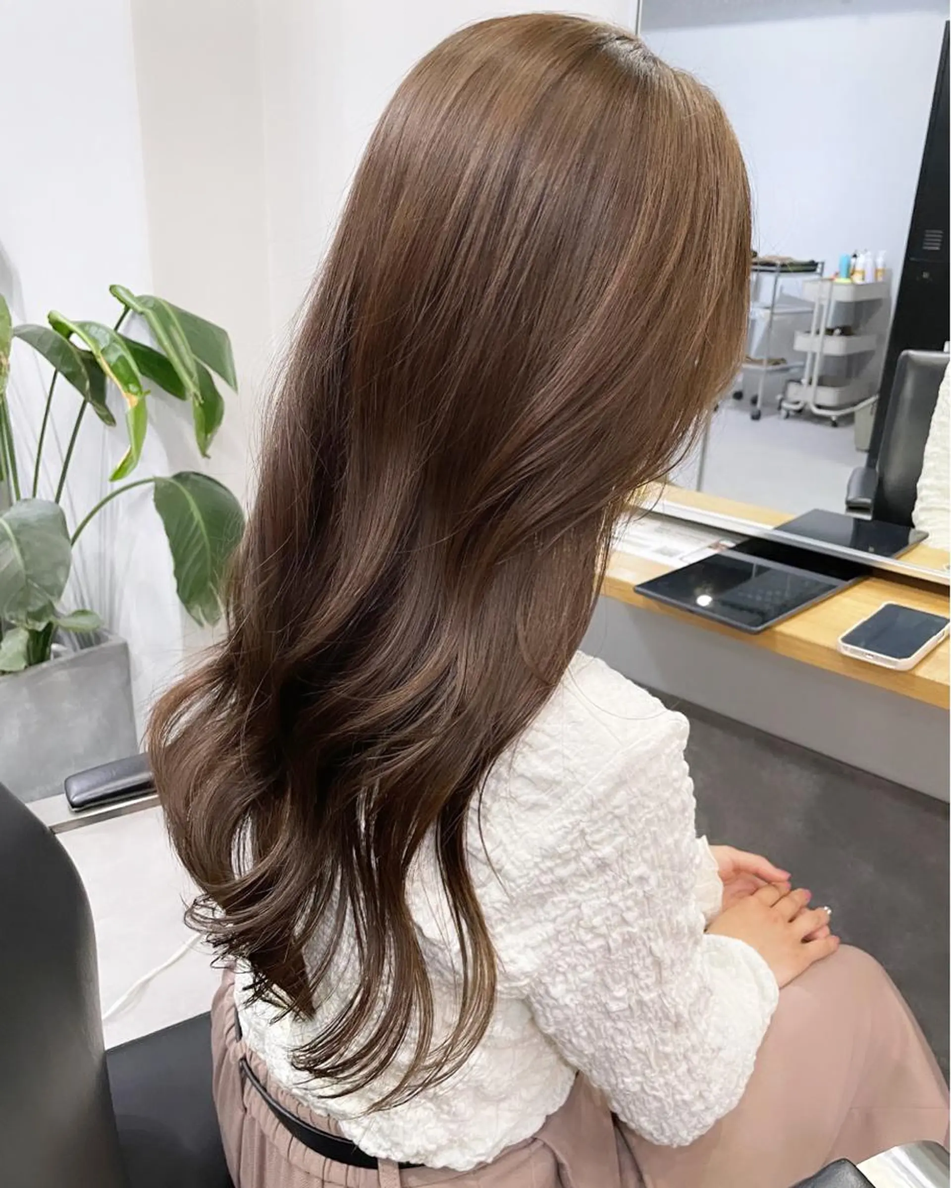 ロング カラー ミルクティーベージュ ❤︎レイヤー　MIAのヘアスタイル