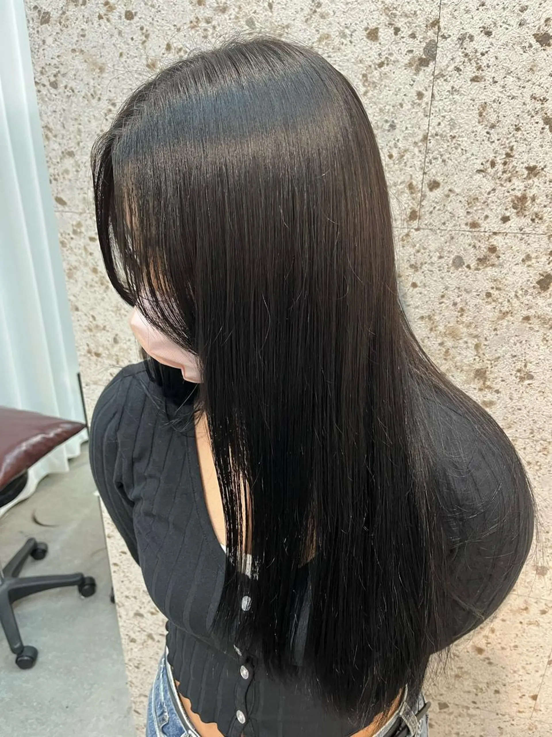 カラー 黒髪 ダブルカラー イヤリングカラー ハイトーンカラー インナーカラー ito eye&nail所属・ito 小山綾花のマツエク・マツパデザイン