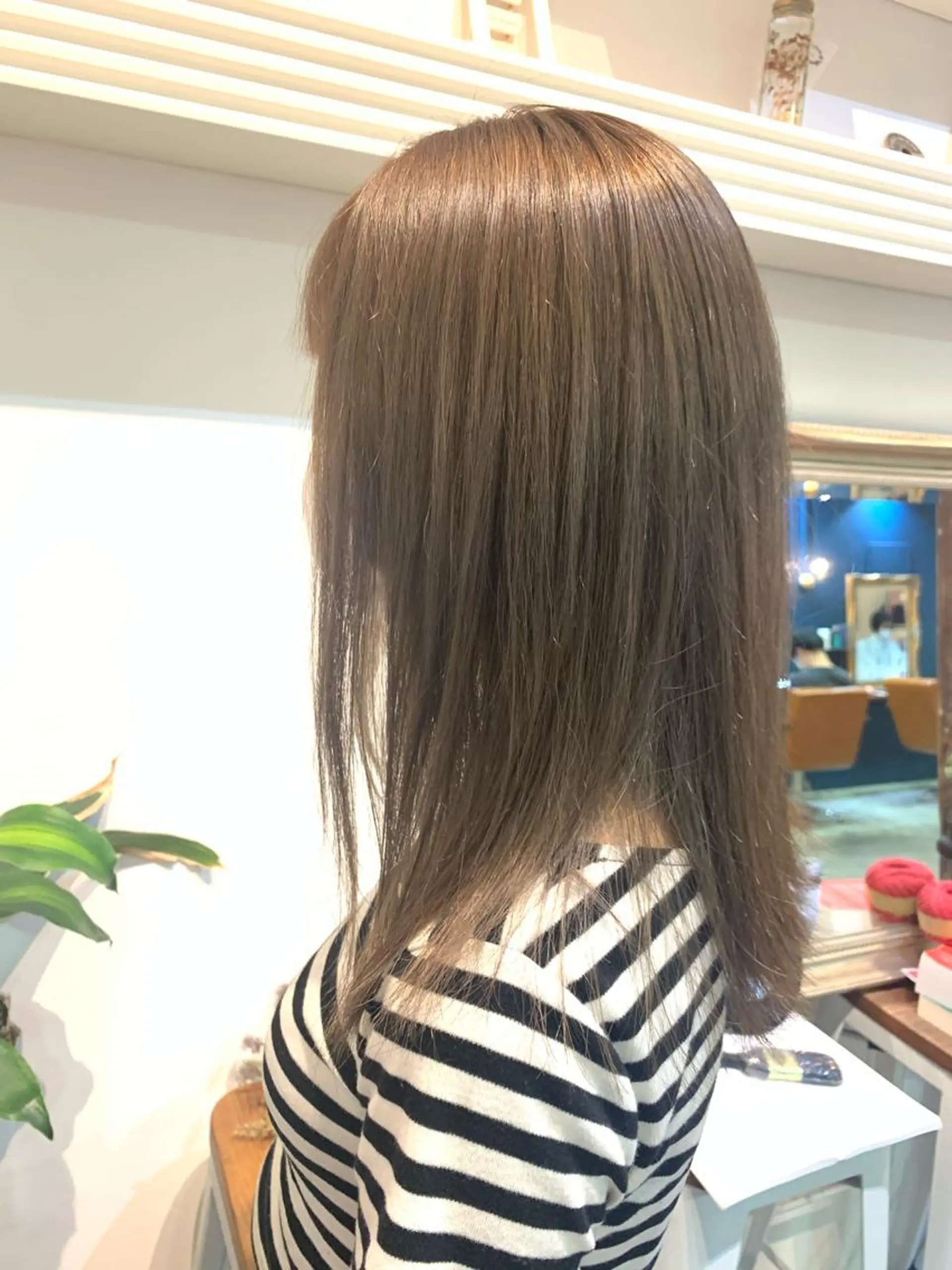 セミロング ヘアカラー トリートメント ヘッドスパ ヘアセット 山口 竣也のヘアスタイル