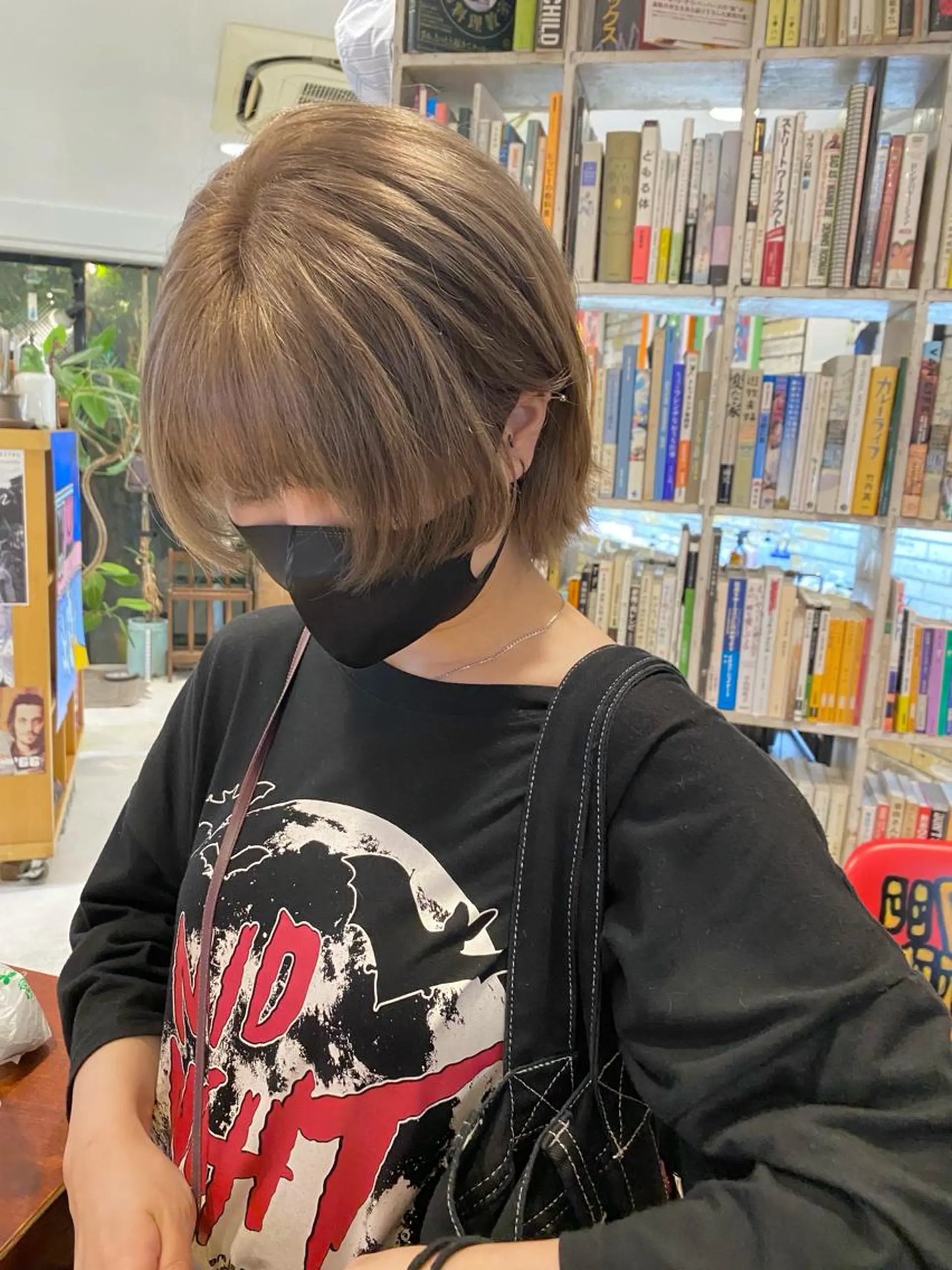 ミディアム カット ヘアカラー LIBRO所属・Moca 〰️のヘアスタイル