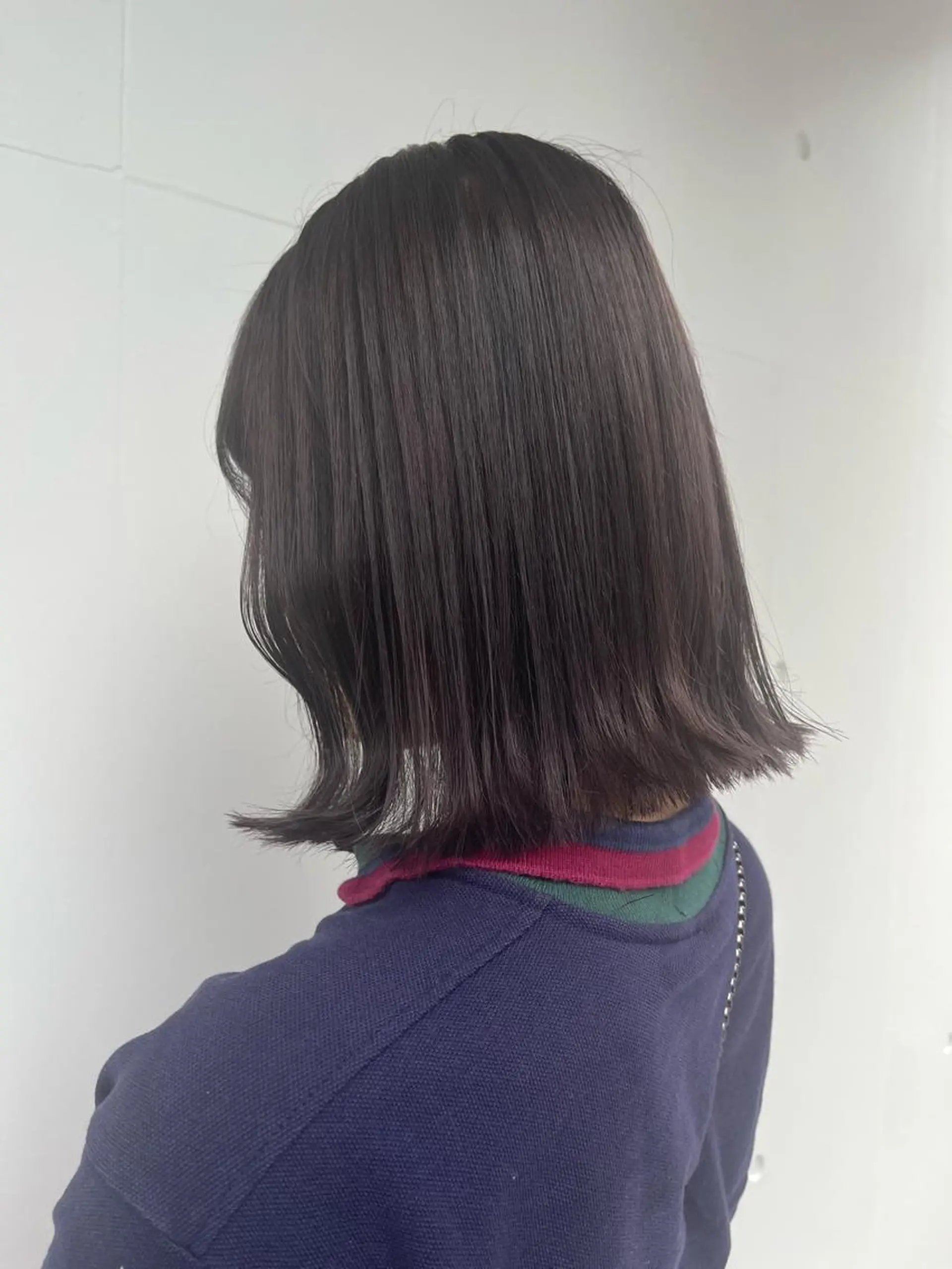 ミディアム カラー アディクシーカラー ベージュカラー 黒髪 ブリーチ ブルーカラー ヘアカラー トリートメント 藤澤 夏実/インナーカラーのヘアスタイル