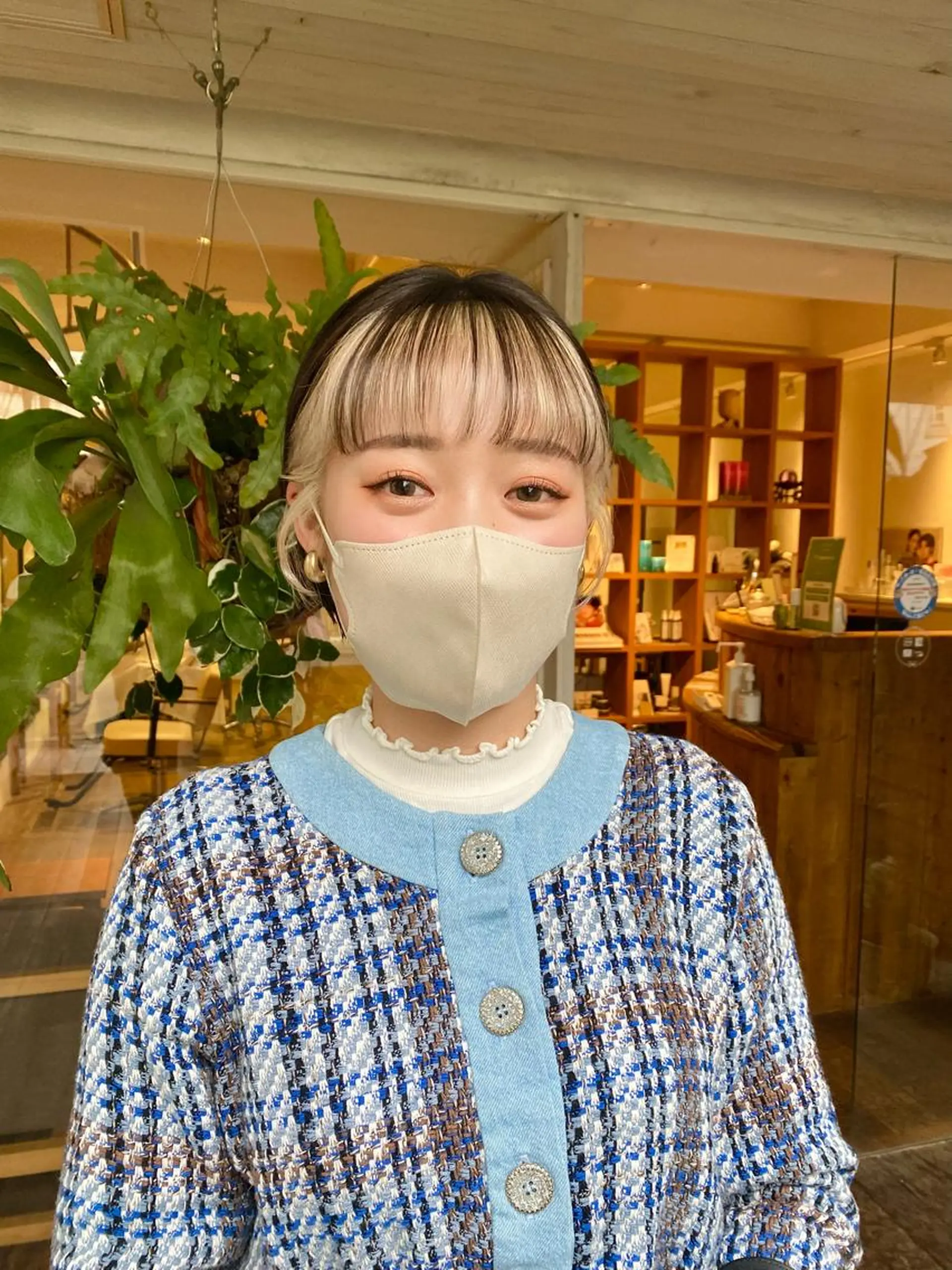 ショート カラー ヘアアレンジ BELLA阿部野 TOMOMIのヘアスタイル