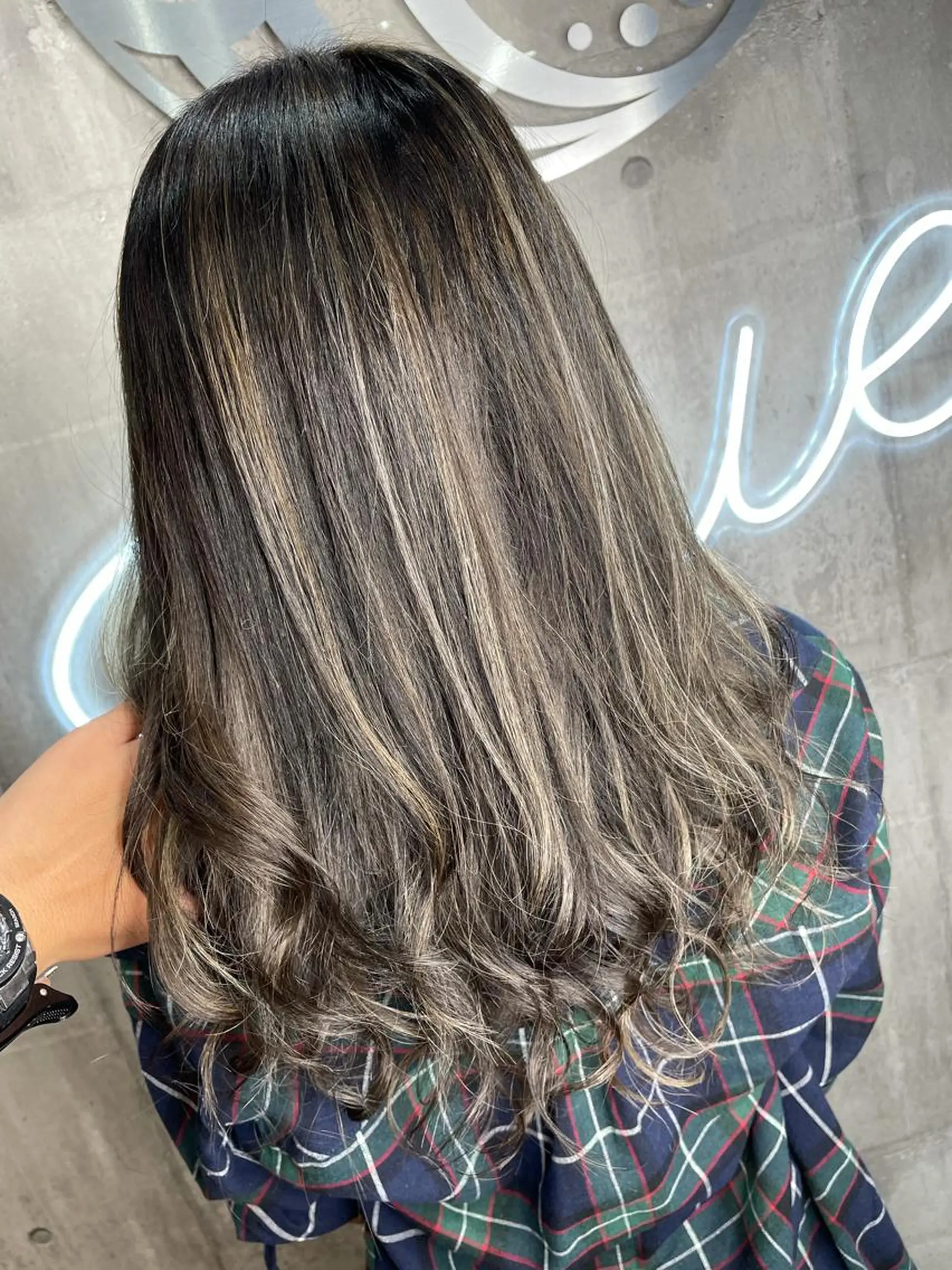 セミロング カラー パーマ ヘアアレンジ メンズ キッズ ネイル マツエク・マツパ シールエクステ メンズバレイヤージュ メンズハイライト メンズインナーカラー メンズ韓国風 ヘアカラー 新越駅から1分 肥高　壮汰のヘアスタイル