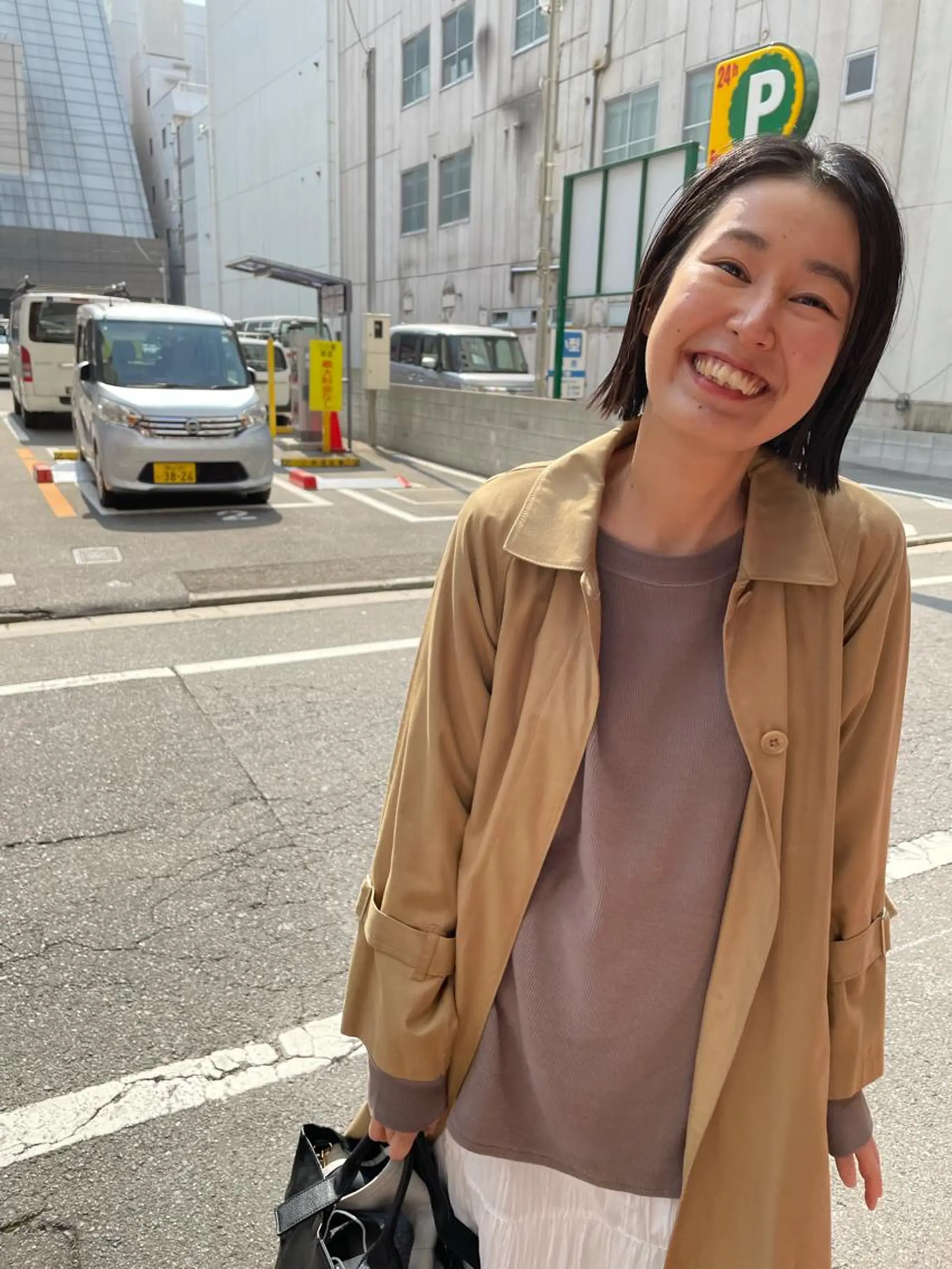 ミディアム カット 縮毛矯正 トリートメント さの あやねのヘアスタイル
