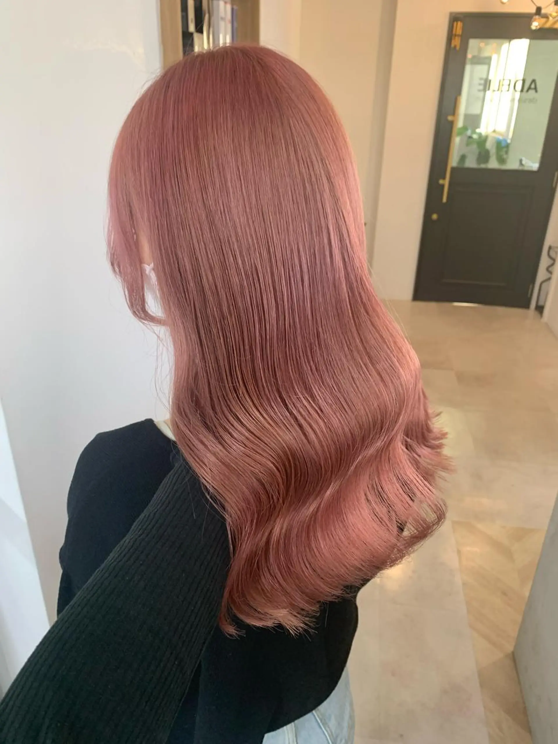 ロング カラー ベージュカラー ピンクカラー ピンクベージュ 韓国風ヘア ヘアカラー トリートメント FRAME+spa&hair roomなんば駅前店所属・🌸MAYU🌸 ハイトーン➕レイヤーのヘアスタイル