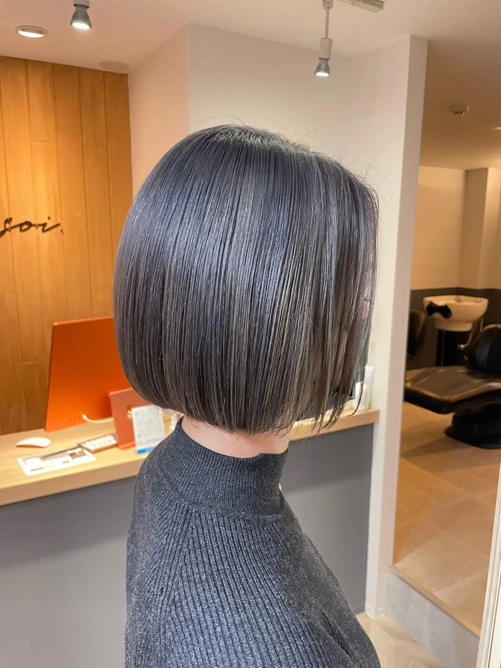 ショート カラー akane .のヘアスタイル