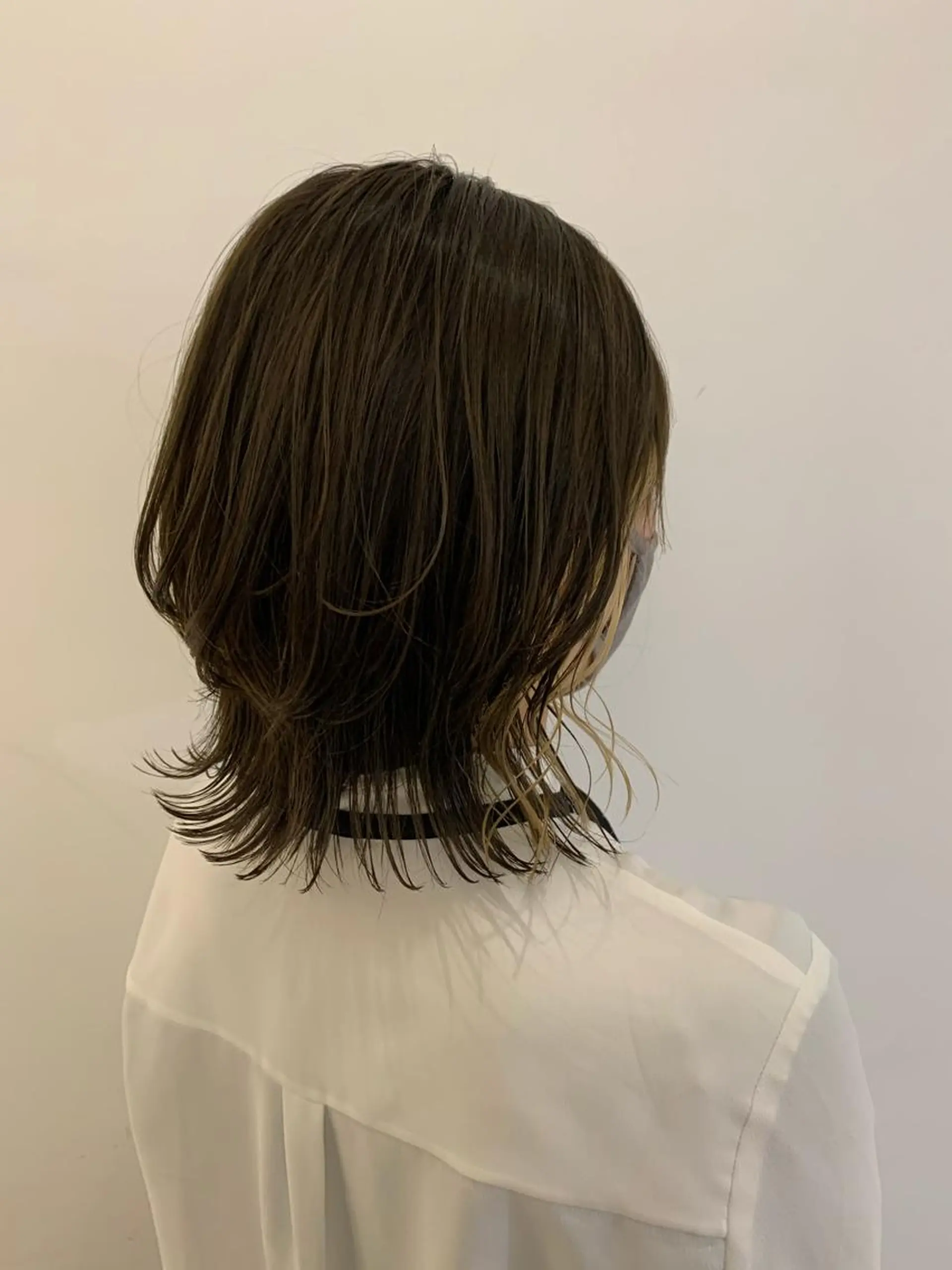 ミディアム 鈴木 真司のヘアスタイル